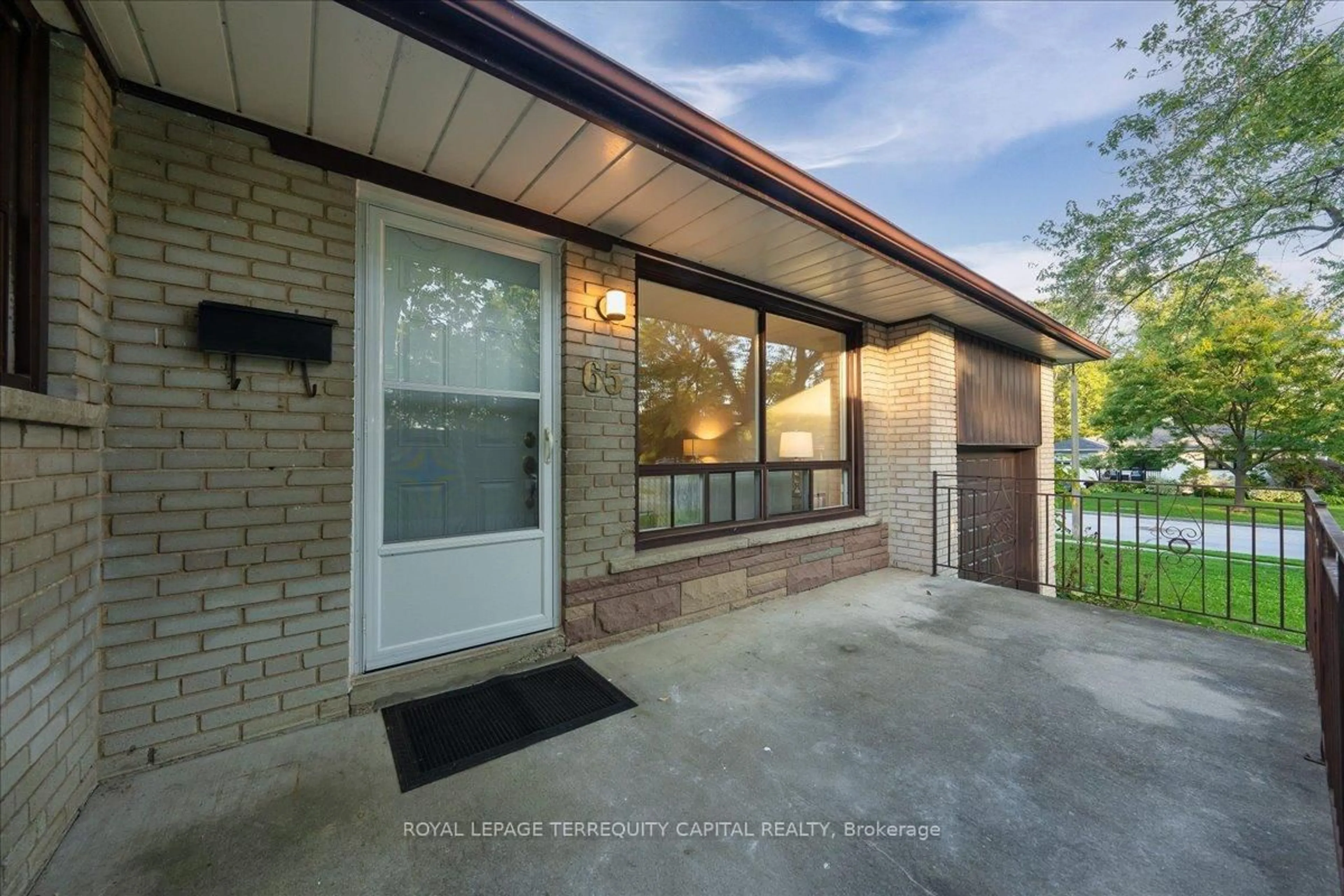 Unknown for 65 Glenmanor Dr, Oakville Ontario L6K 2B3