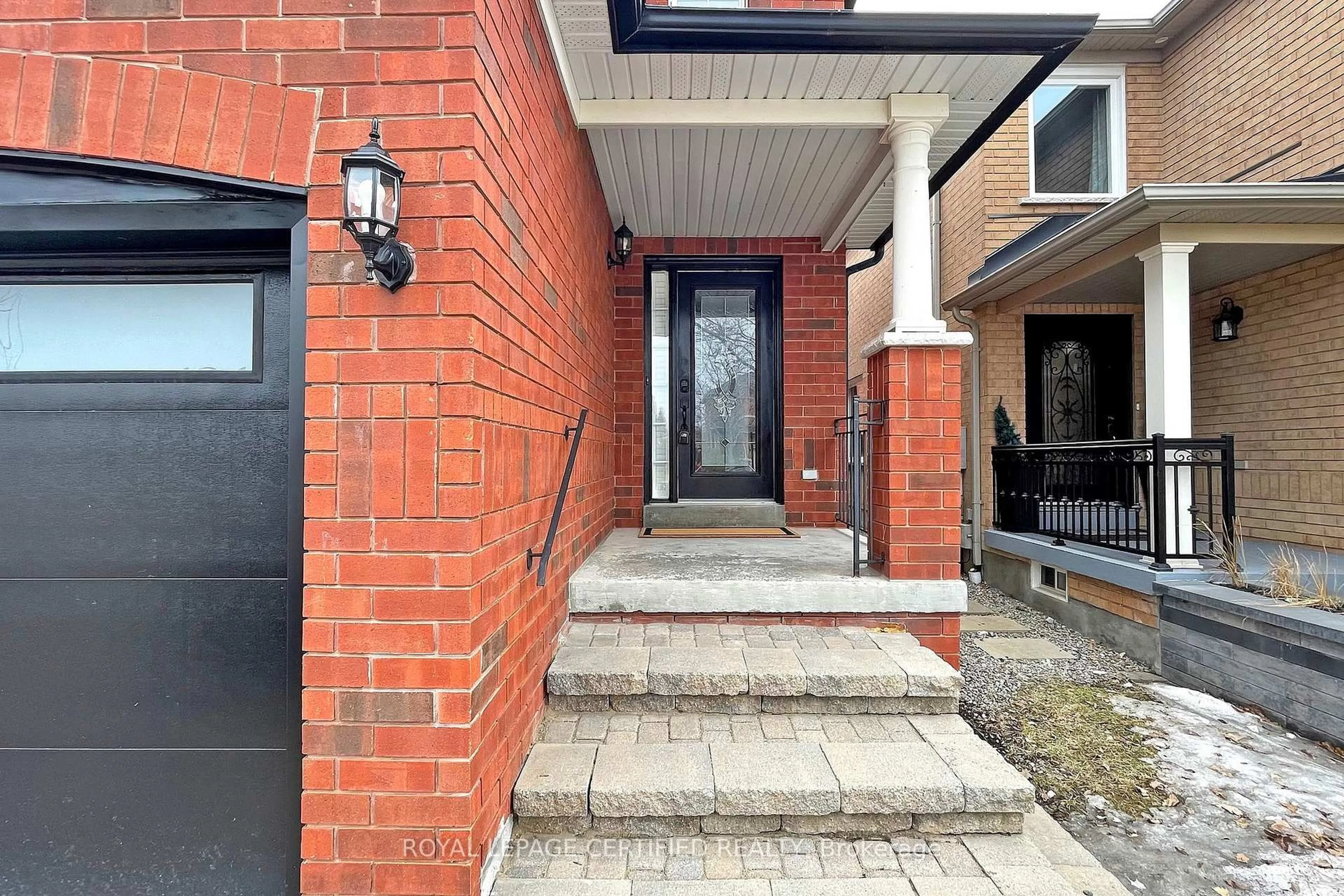 Home with brick exterior material, street for 8 Grapevine Rd, Caledon Ontario L7E 2L2