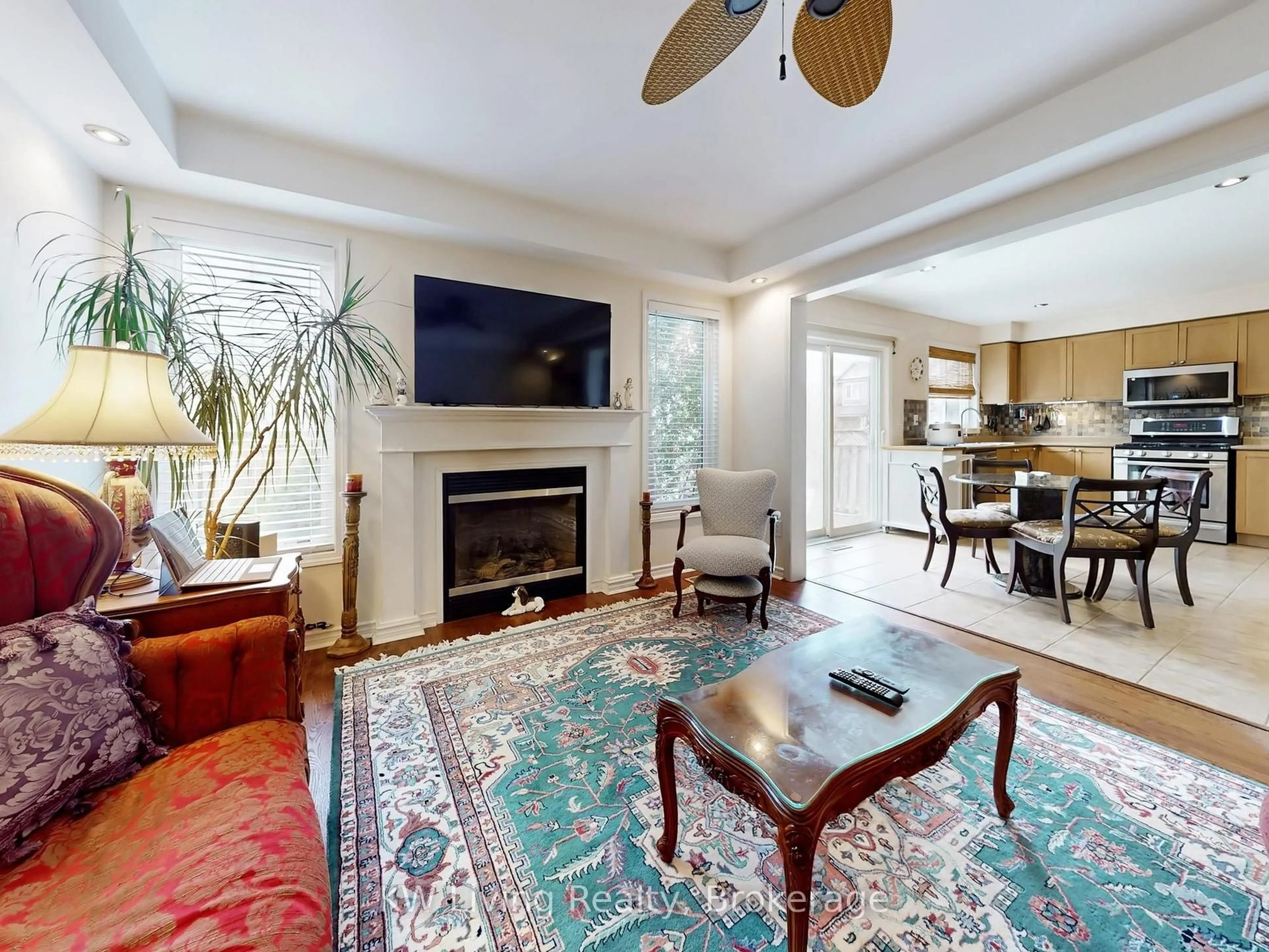 Living room with furniture, unknown for 895 Jackman Gate, Milton Ontario L9T 0L3