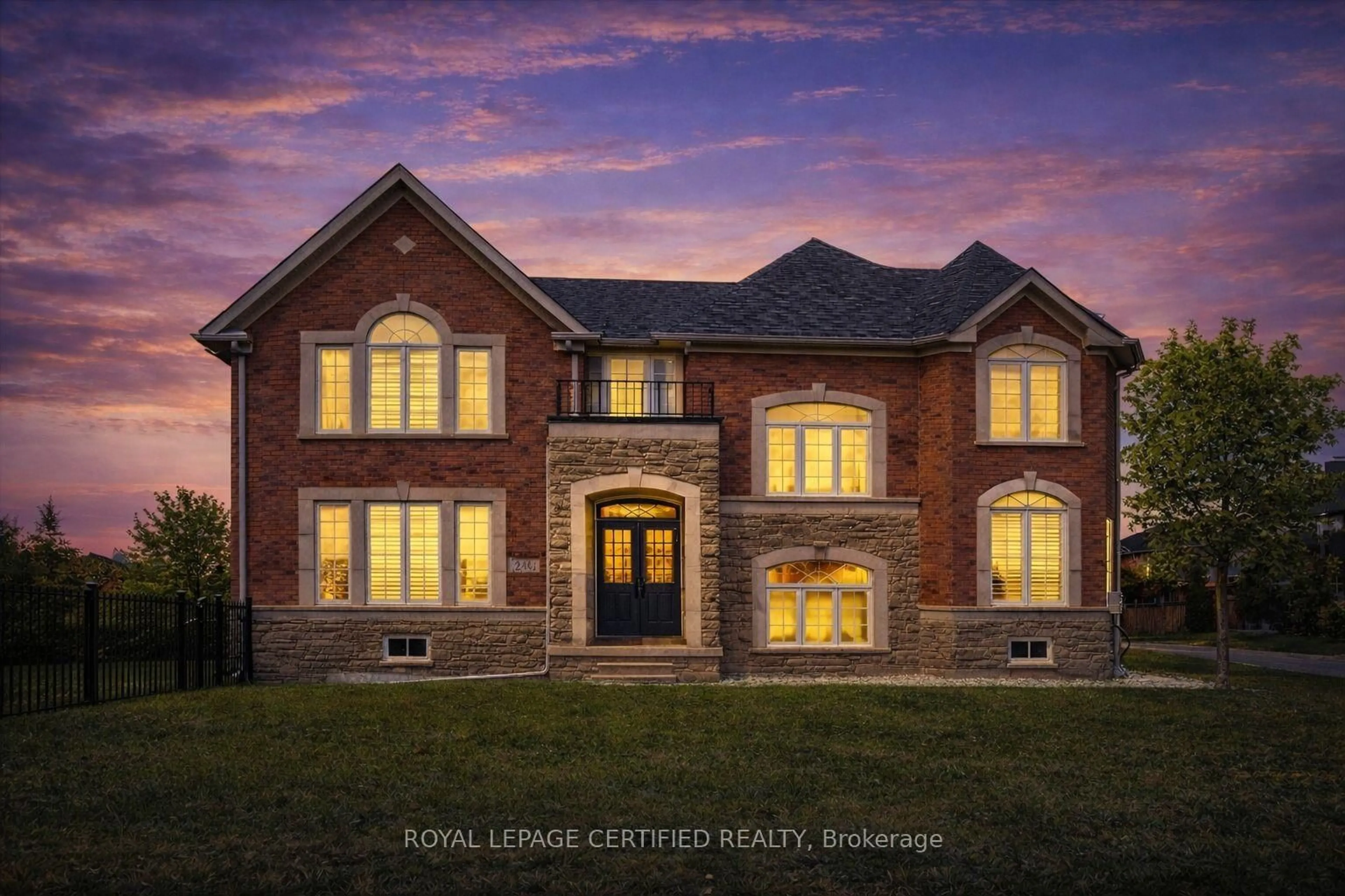 Home with brick exterior material, street for 2523 Highmount Cres, Oakville Ontario L6M 4Z1