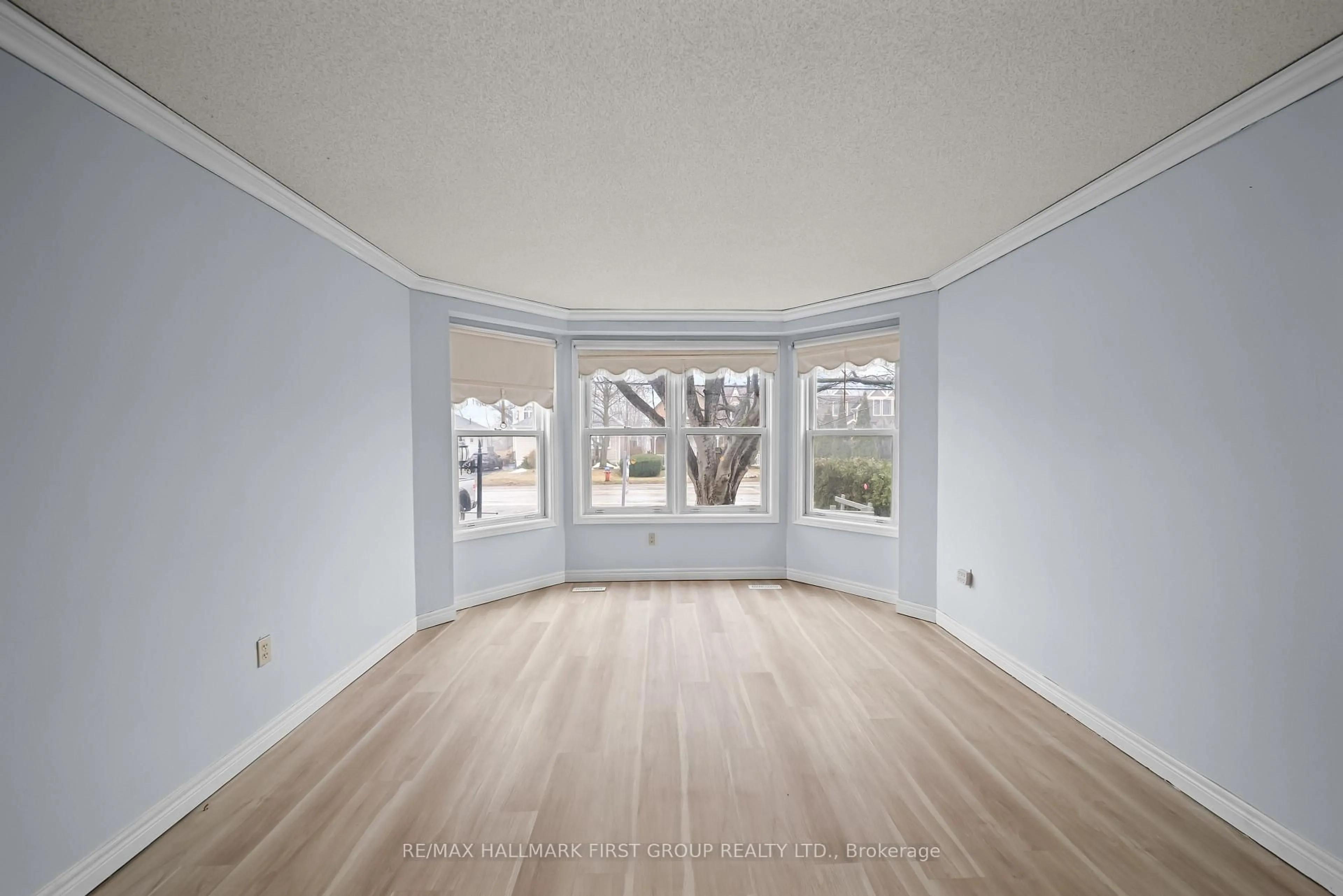 A pic of a room for 10 Ontario St, Halton Hills Ontario L7G 3K6