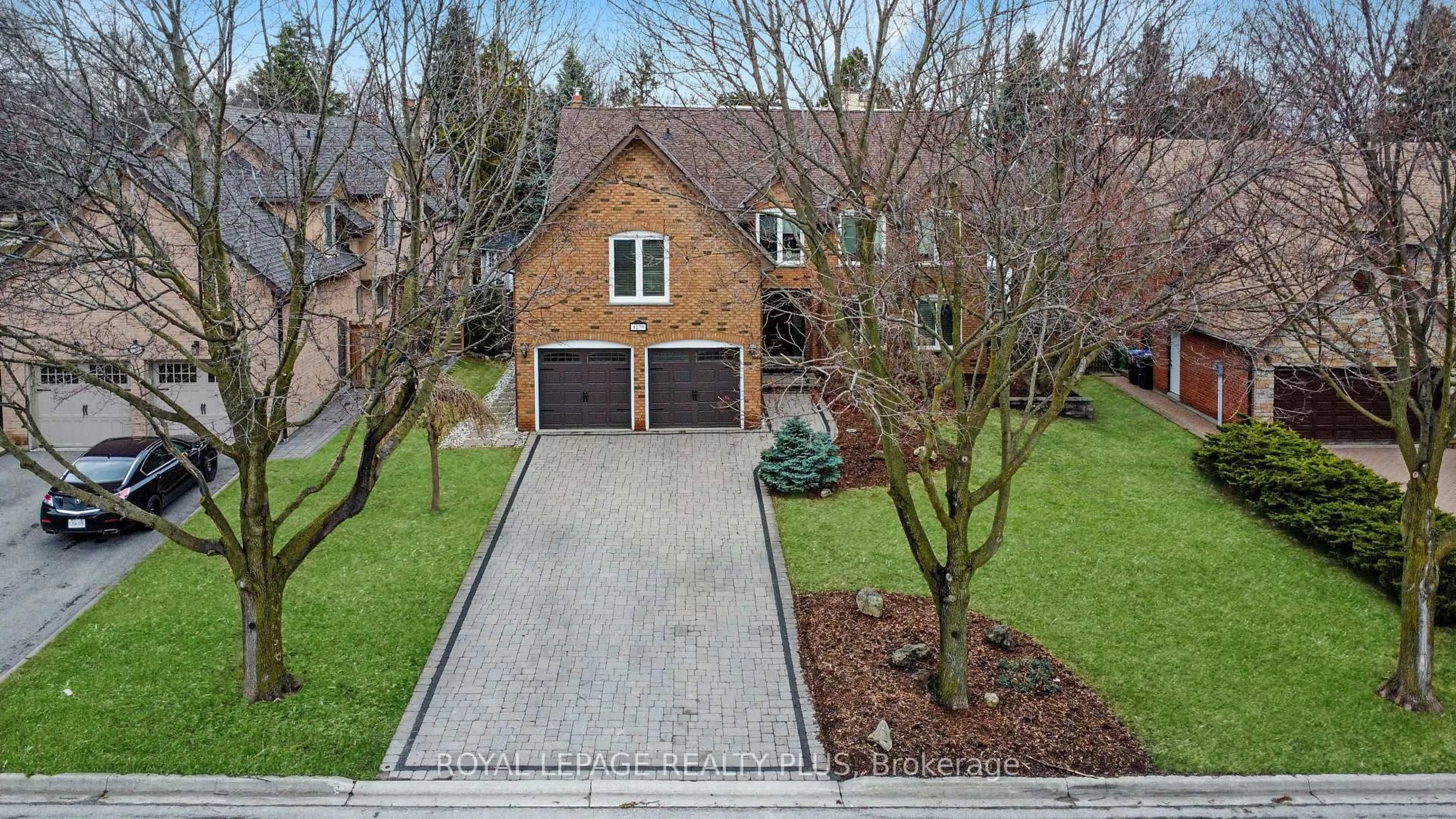 Home with brick exterior material, street for 4279 Bridlepath Tr, Mississauga Ontario L5L 3K3
