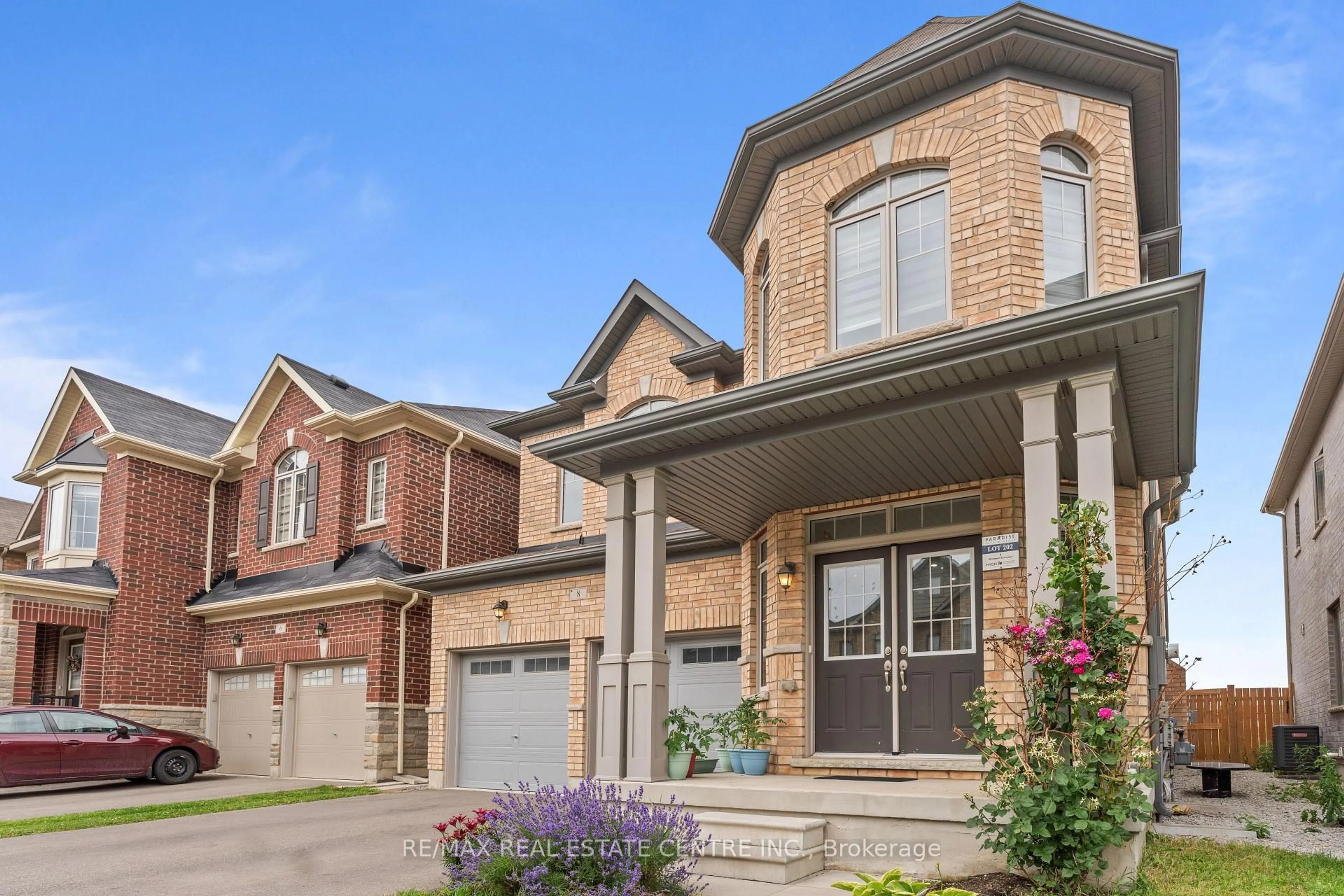 Home with brick exterior material, street for 8 Oconnor Cres, Brampton Ontario L7A 5A6