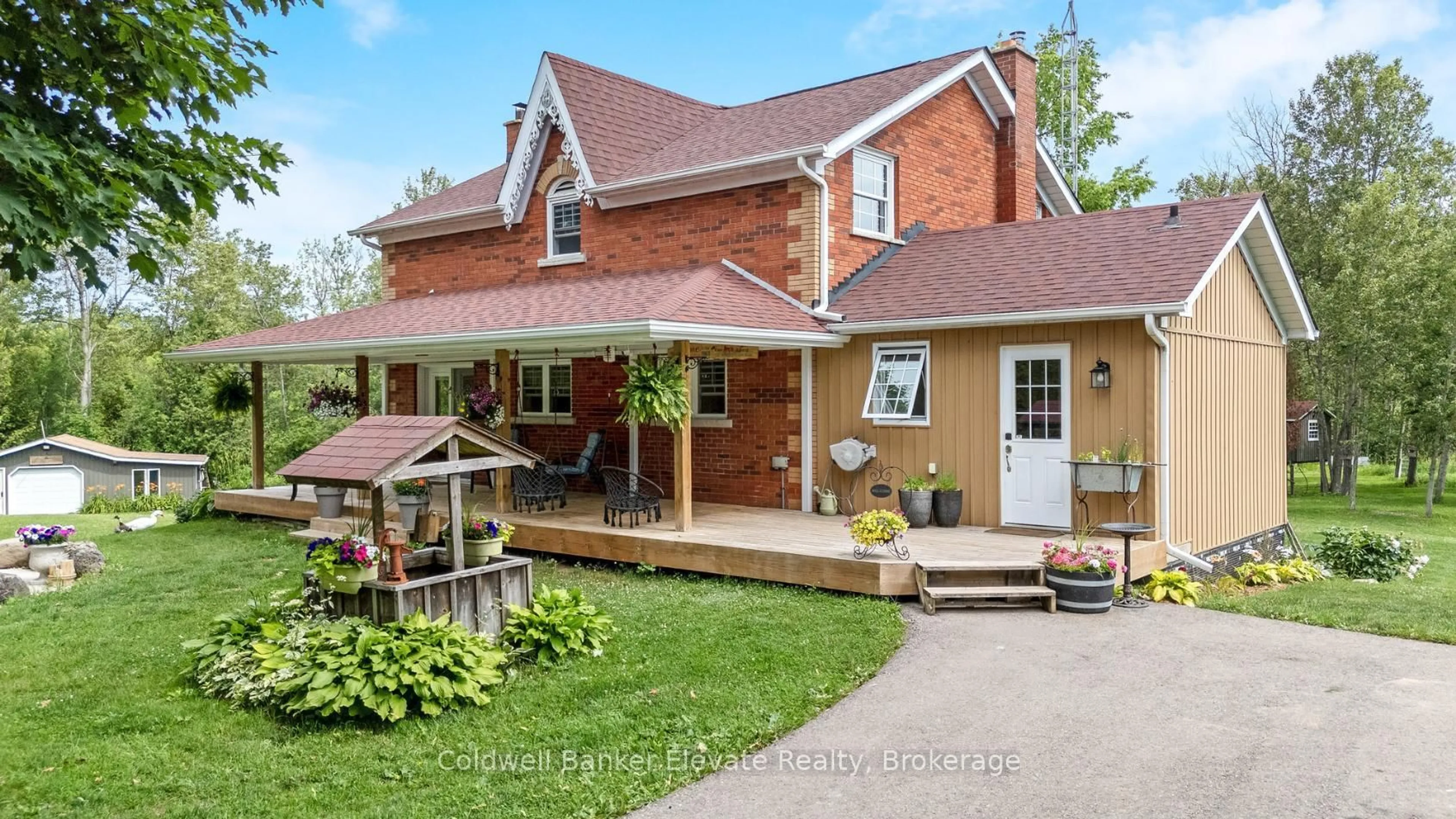 Home with brick exterior material, street for 11425 SECOND LINE NASSAGAWEYA, Milton Ontario L0P 1B0