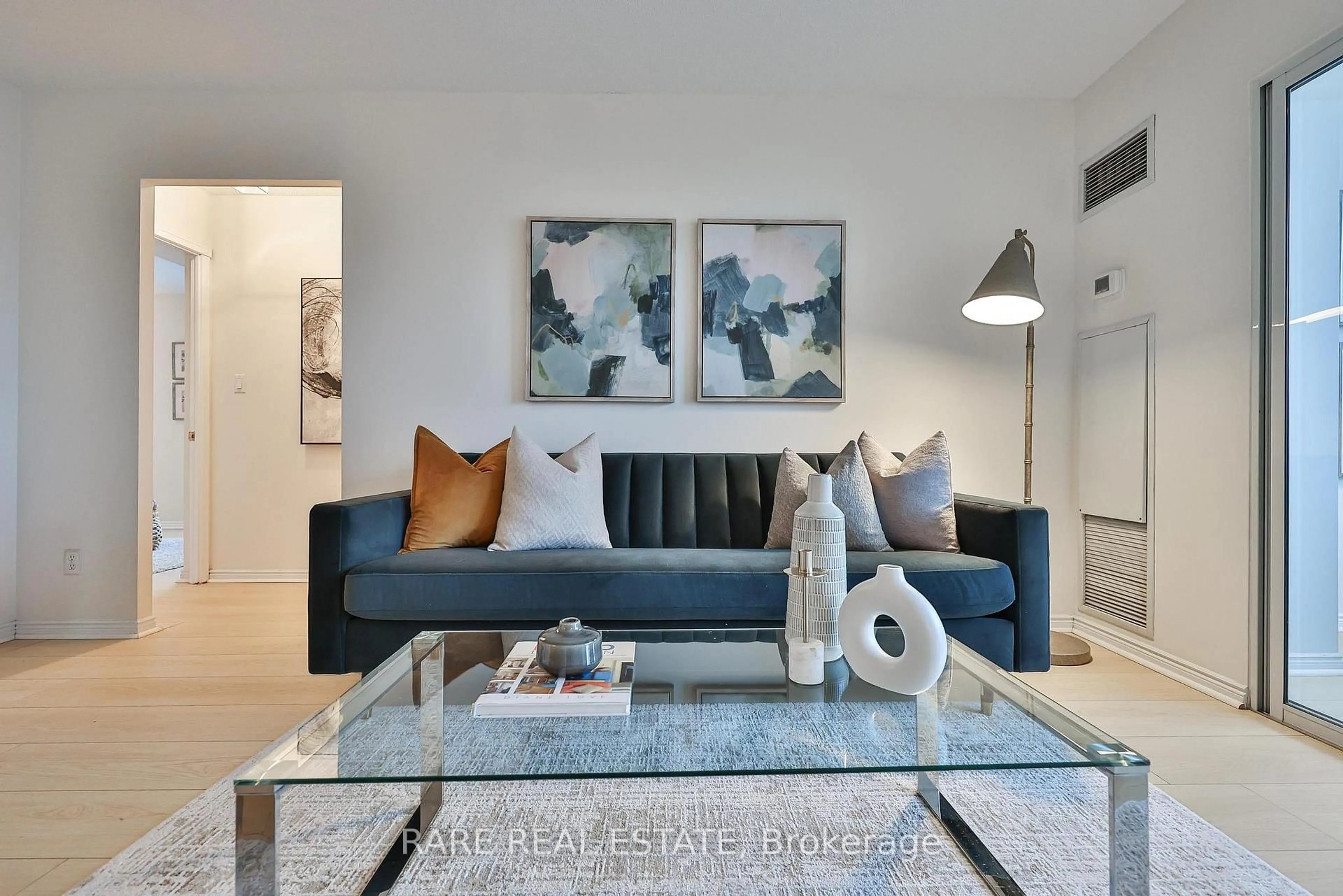 Living room with furniture, unknown for 135 Hillcrest Ave #812, Mississauga Ontario L5B 4B1