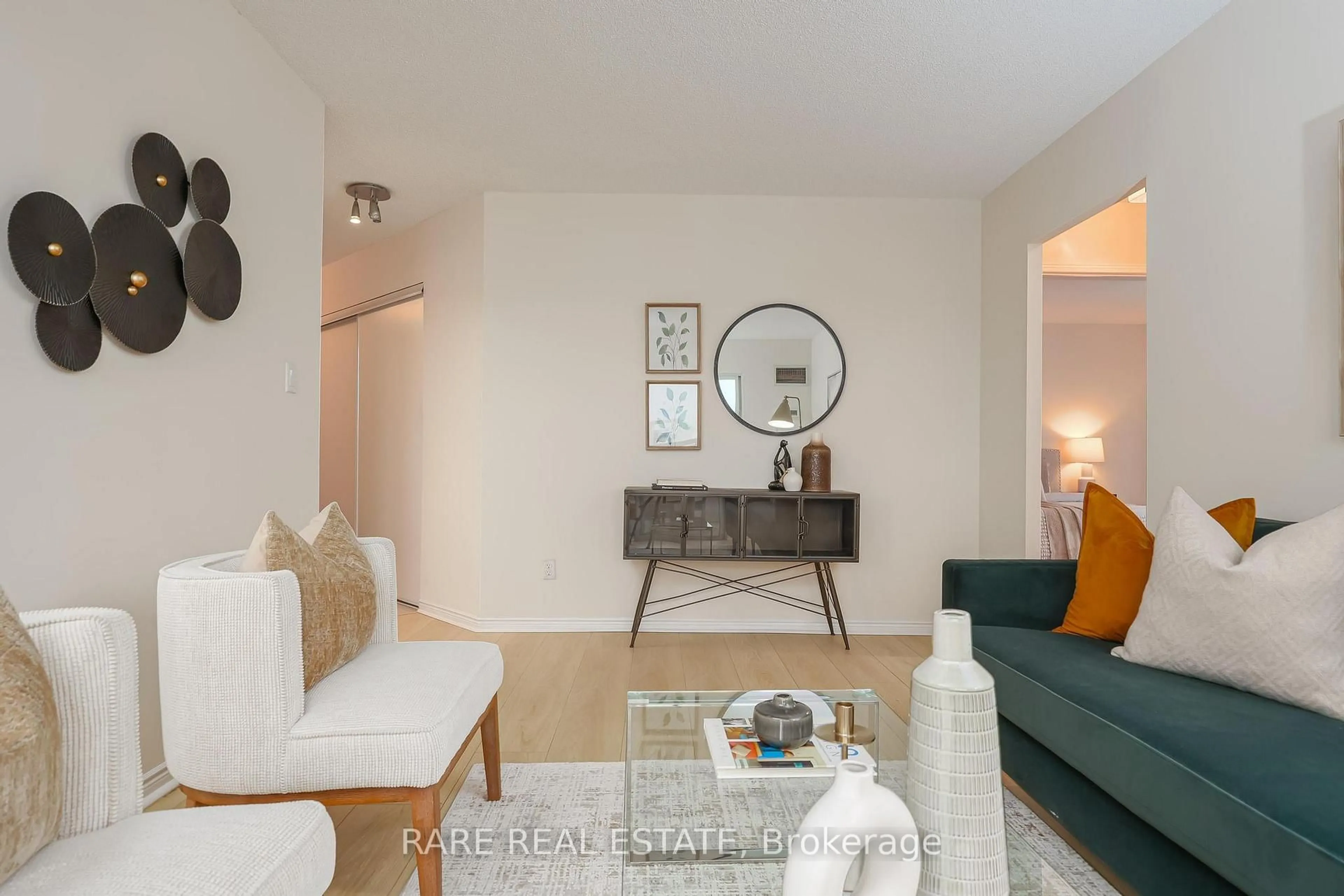 Living room with furniture, unknown for 135 Hillcrest Ave #812, Mississauga Ontario L5B 4B1