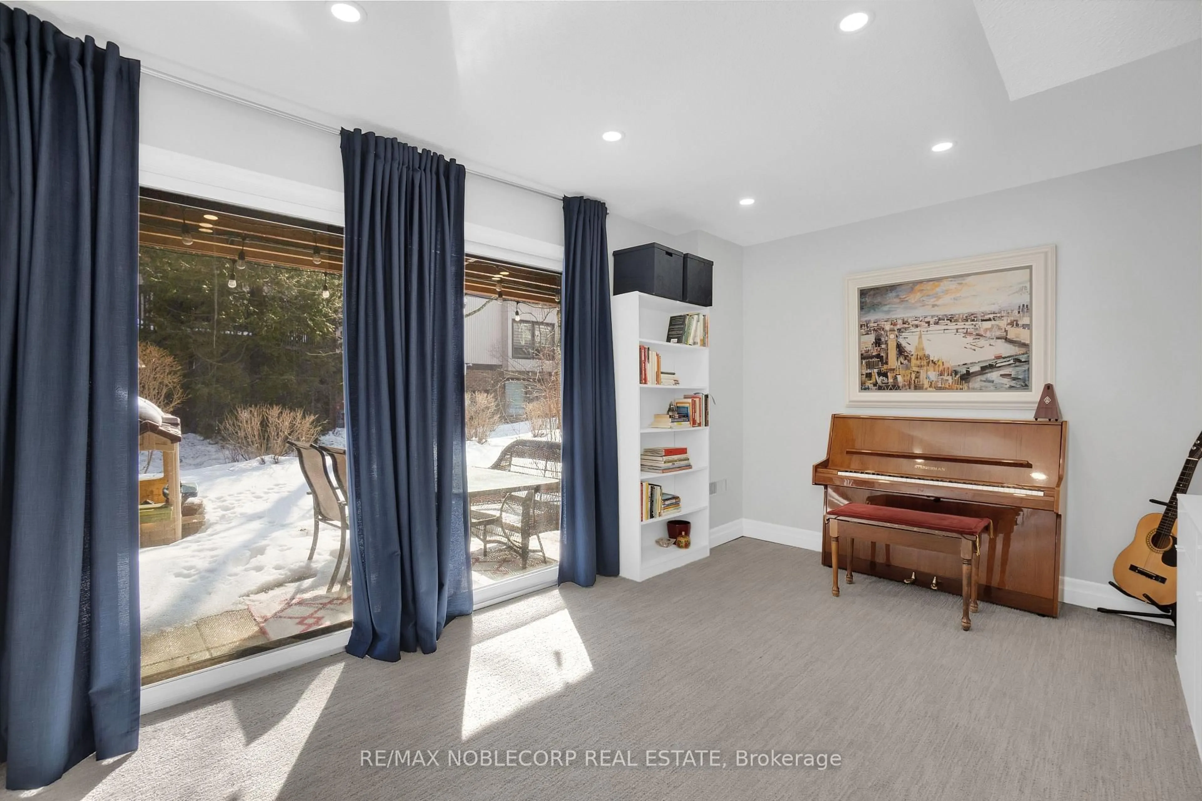 Unknown for 1080 Walden Circ #52, Mississauga Ontario L5J 4J9