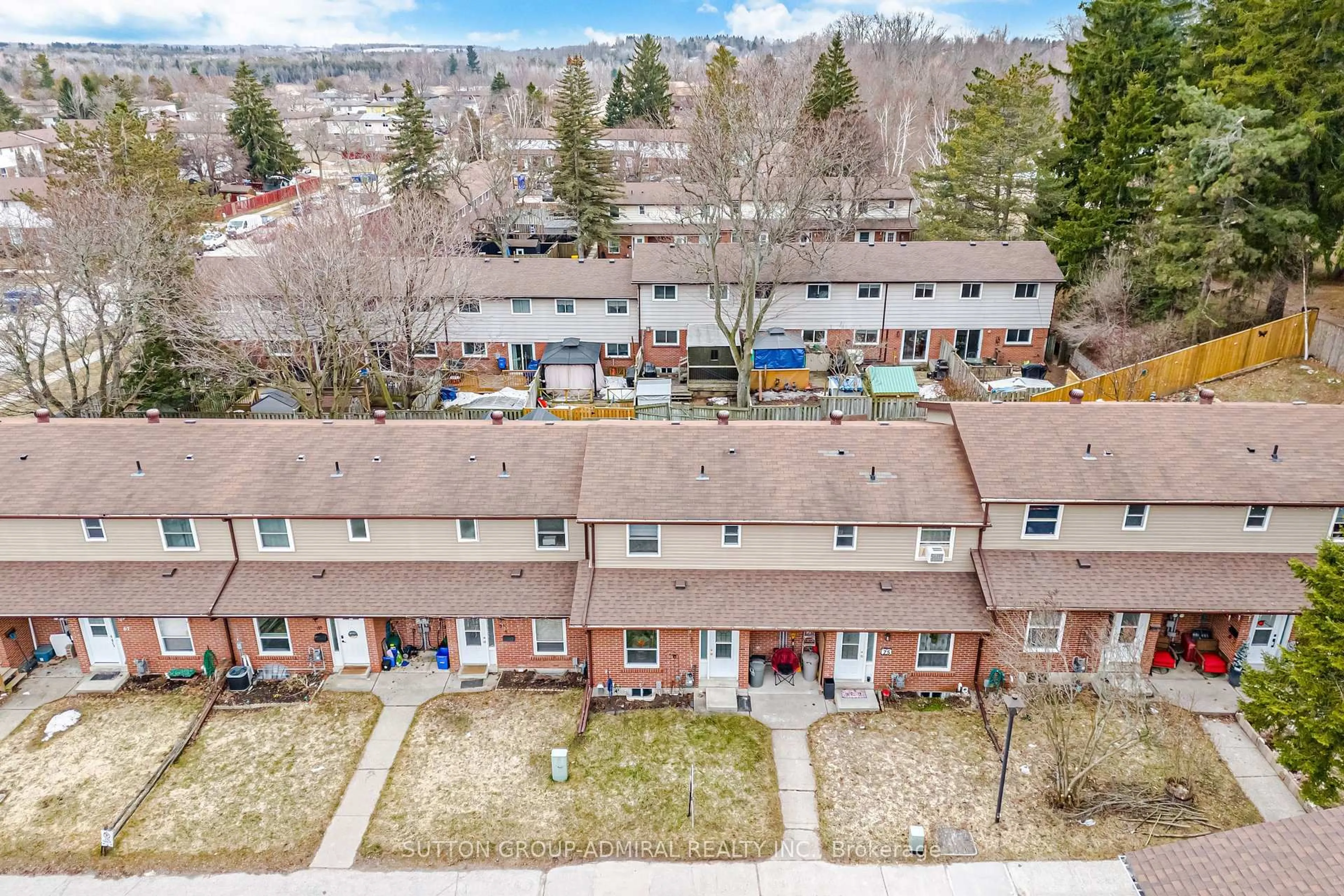 A pic from outside/outdoor area/front of a property/back of a property/a pic from drone, unknown for 73 Kingham Rd #73, Halton Hills Ontario L7J 1S3