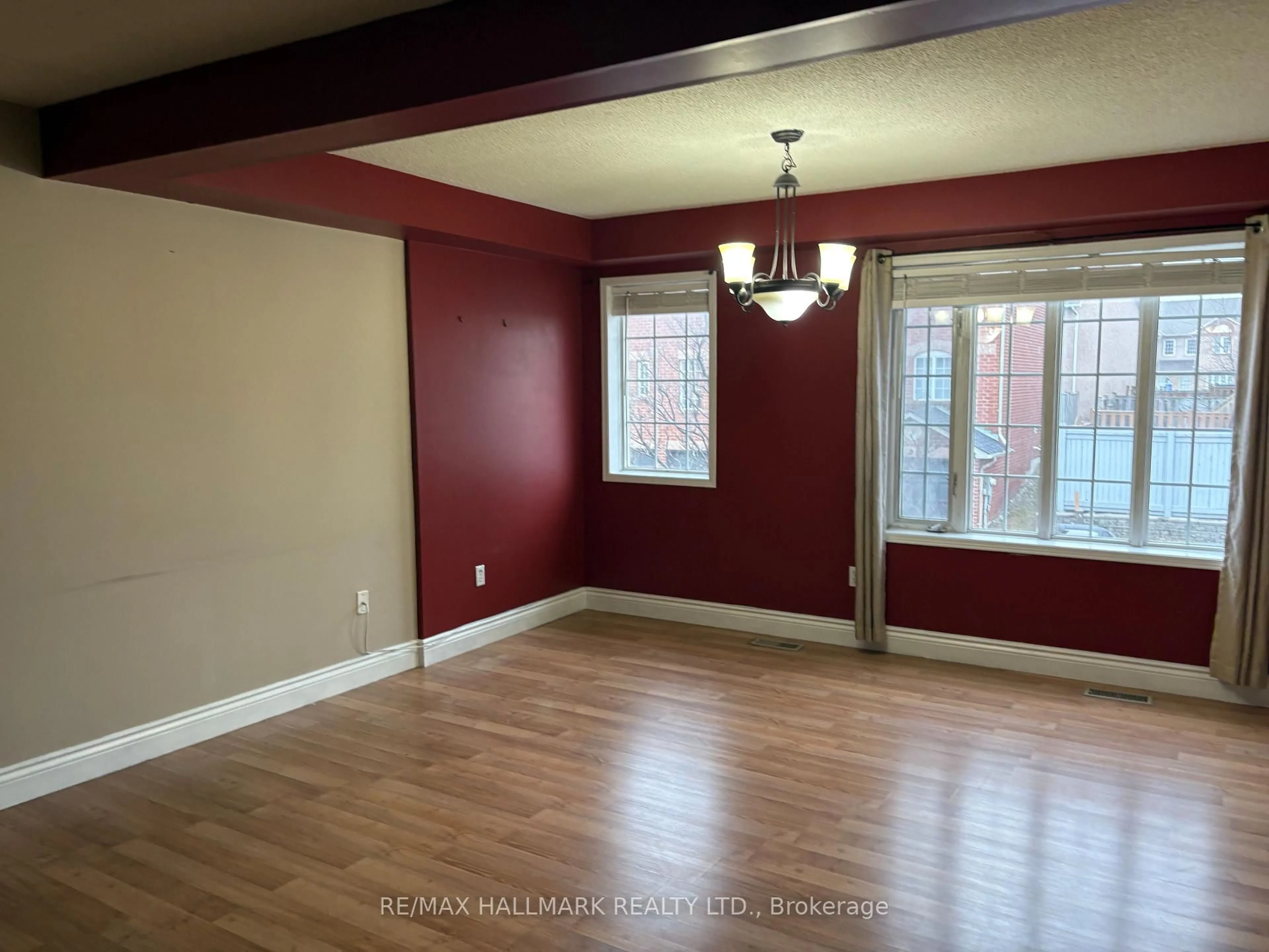 A pic of a room for 138 Spadina Rd, Brampton Ontario L6X 4X6