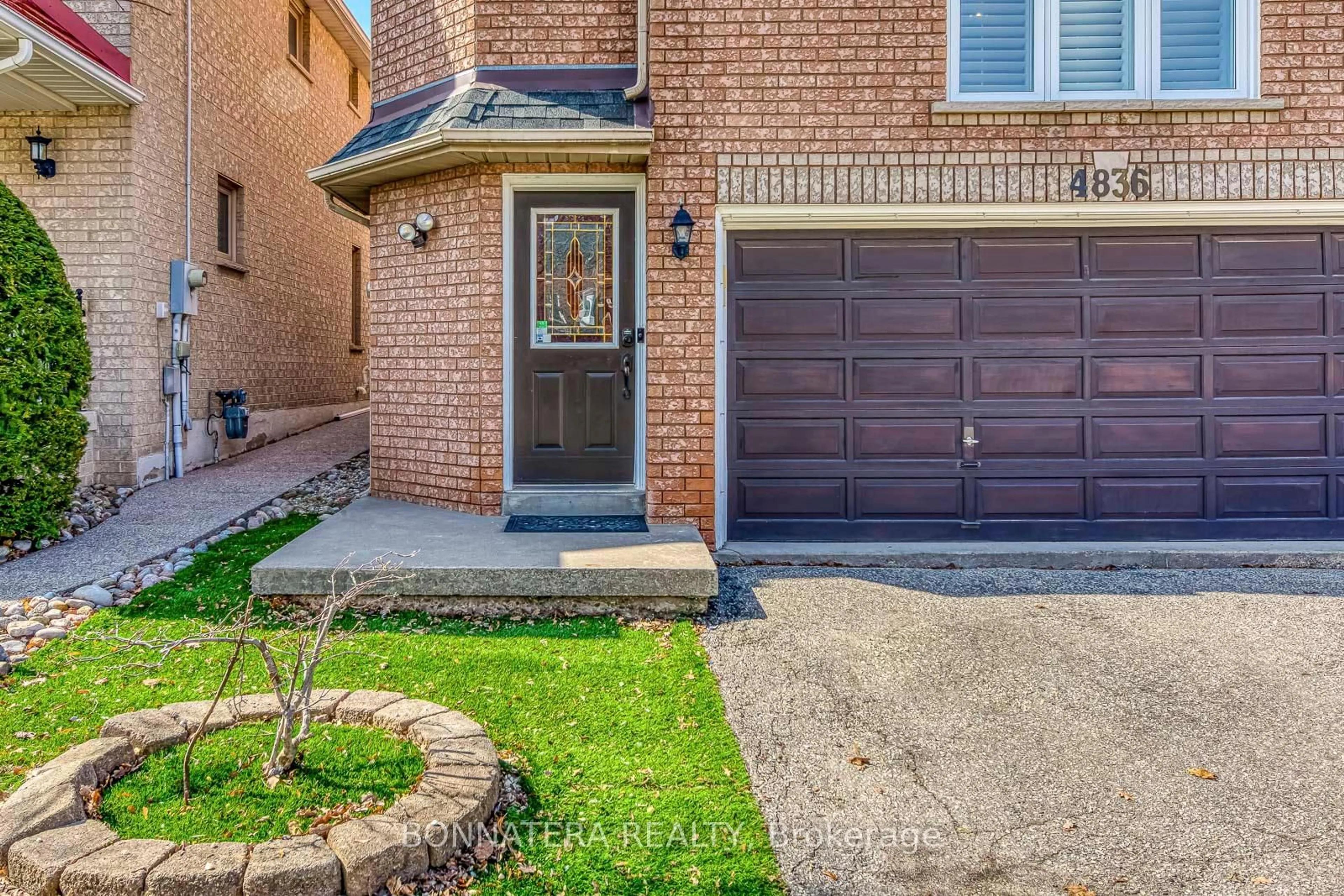 Home with brick exterior material, street for 4836 Rosebush Rd, Mississauga Ontario L5M 5N1