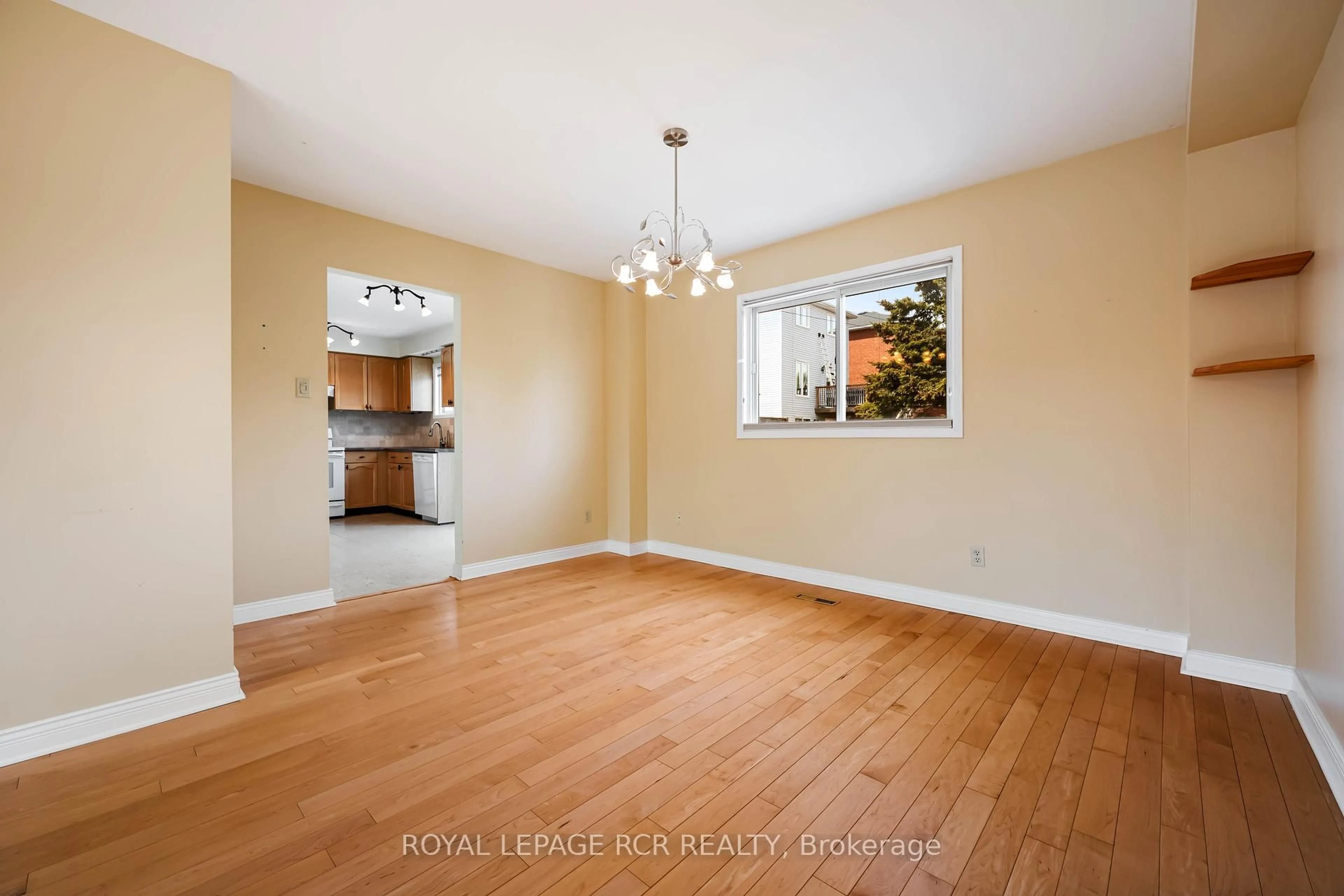 Unknown for 128 Courtney Cres, Orangeville Ontario L9W 4S3