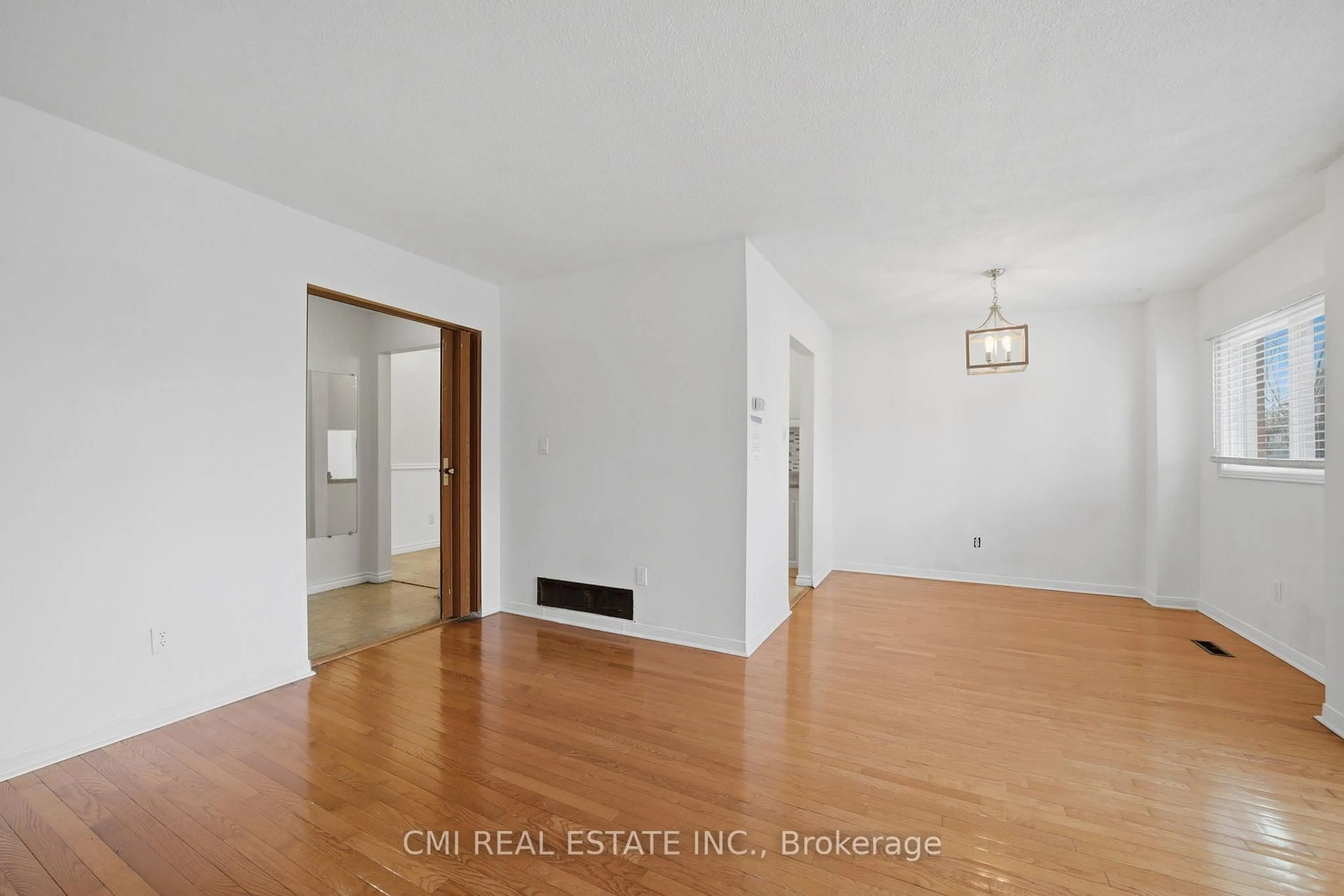 A pic of a room for 40 Glen Hollow Ave, Toronto Ontario M9W 6C6