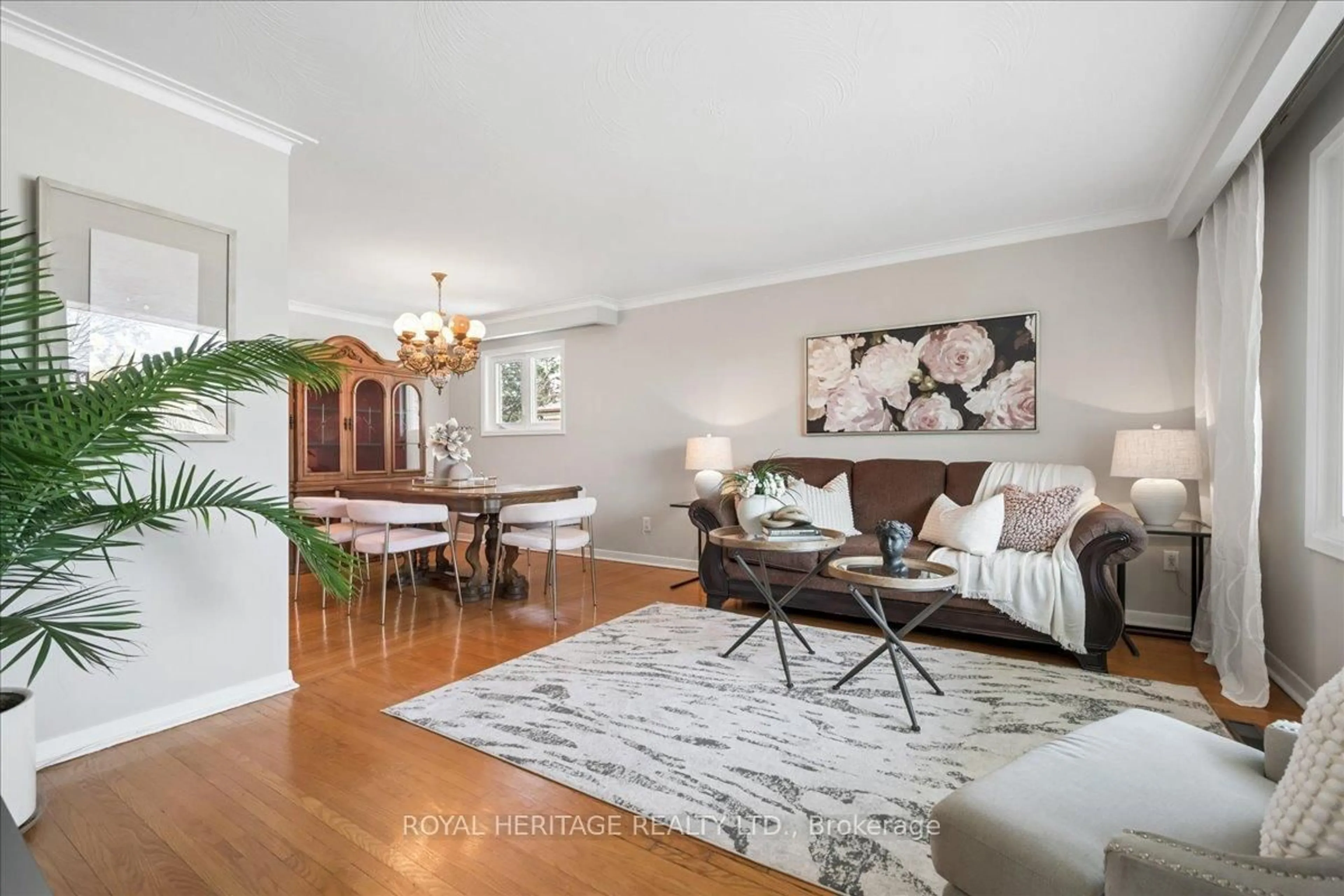 Living room with furniture, wood/laminate floor for 297 Driftwood Ave, Toronto Ontario M3N 2N6