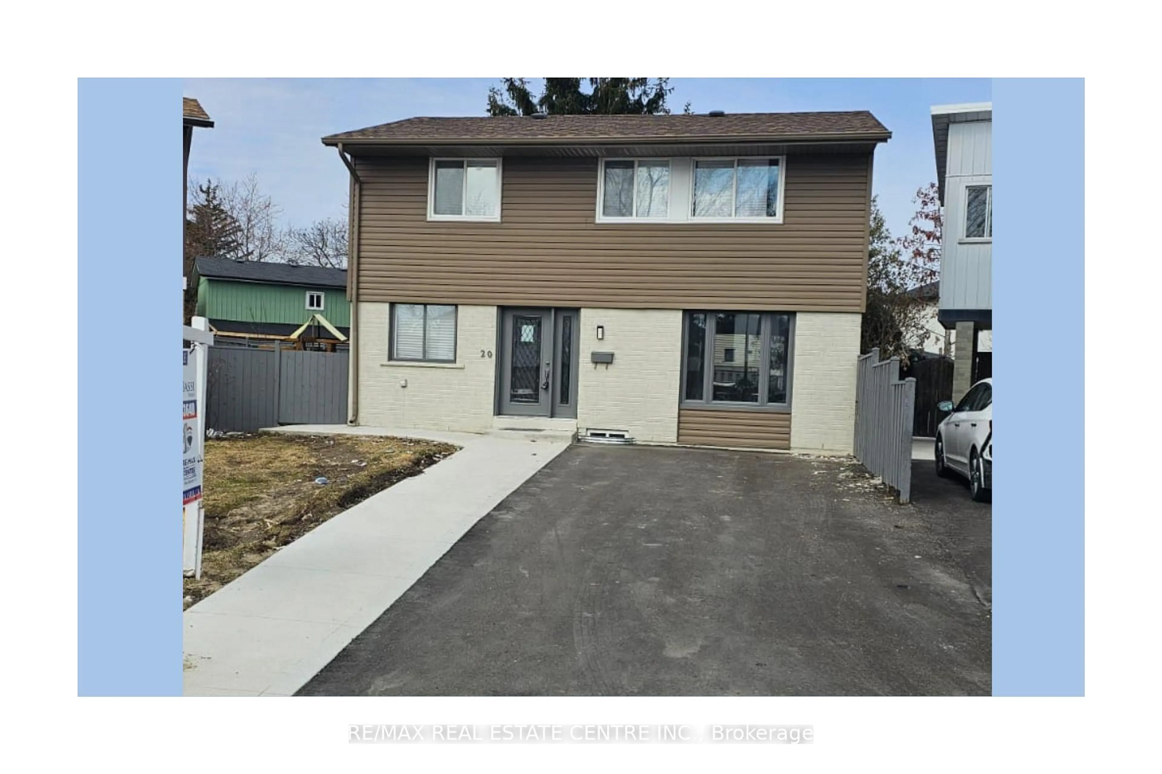 Home with vinyl exterior material, street for 20 Hayden Crt, Brampton Ontario L6S 1Y3