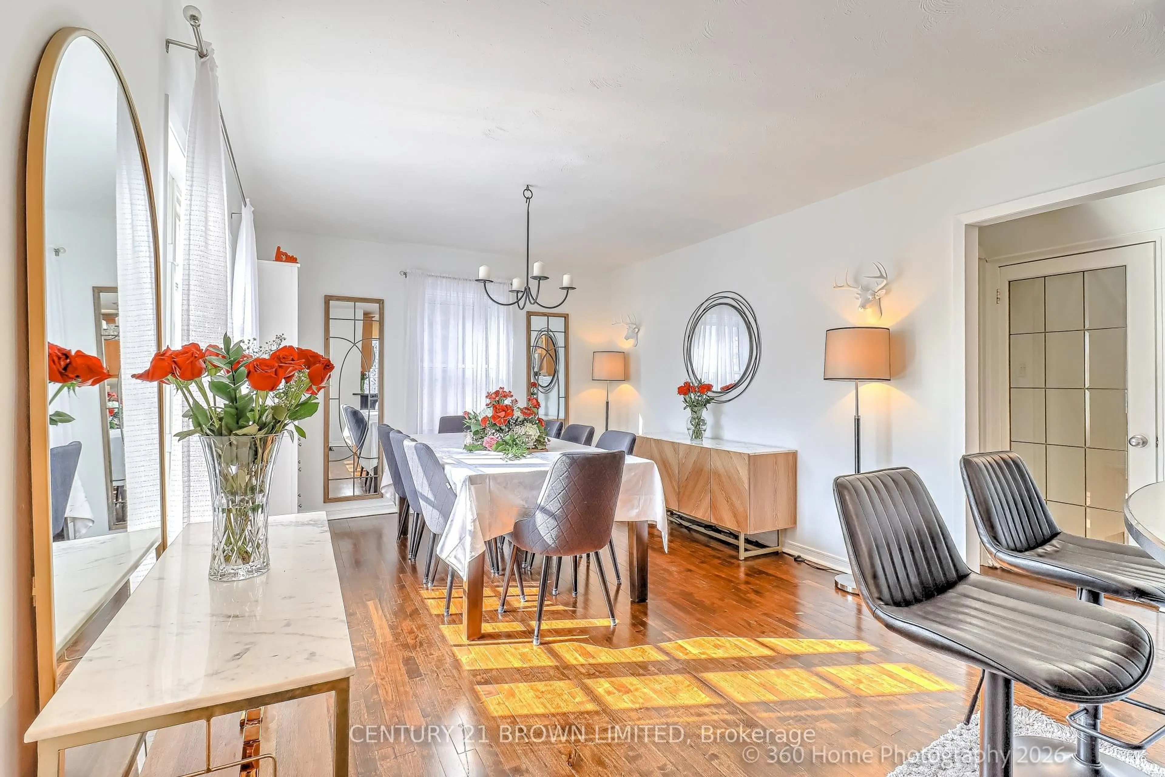 Dining room, wood/laminate floor for 18 Cochrane Crt, Toronto Ontario M8Z 3Z1