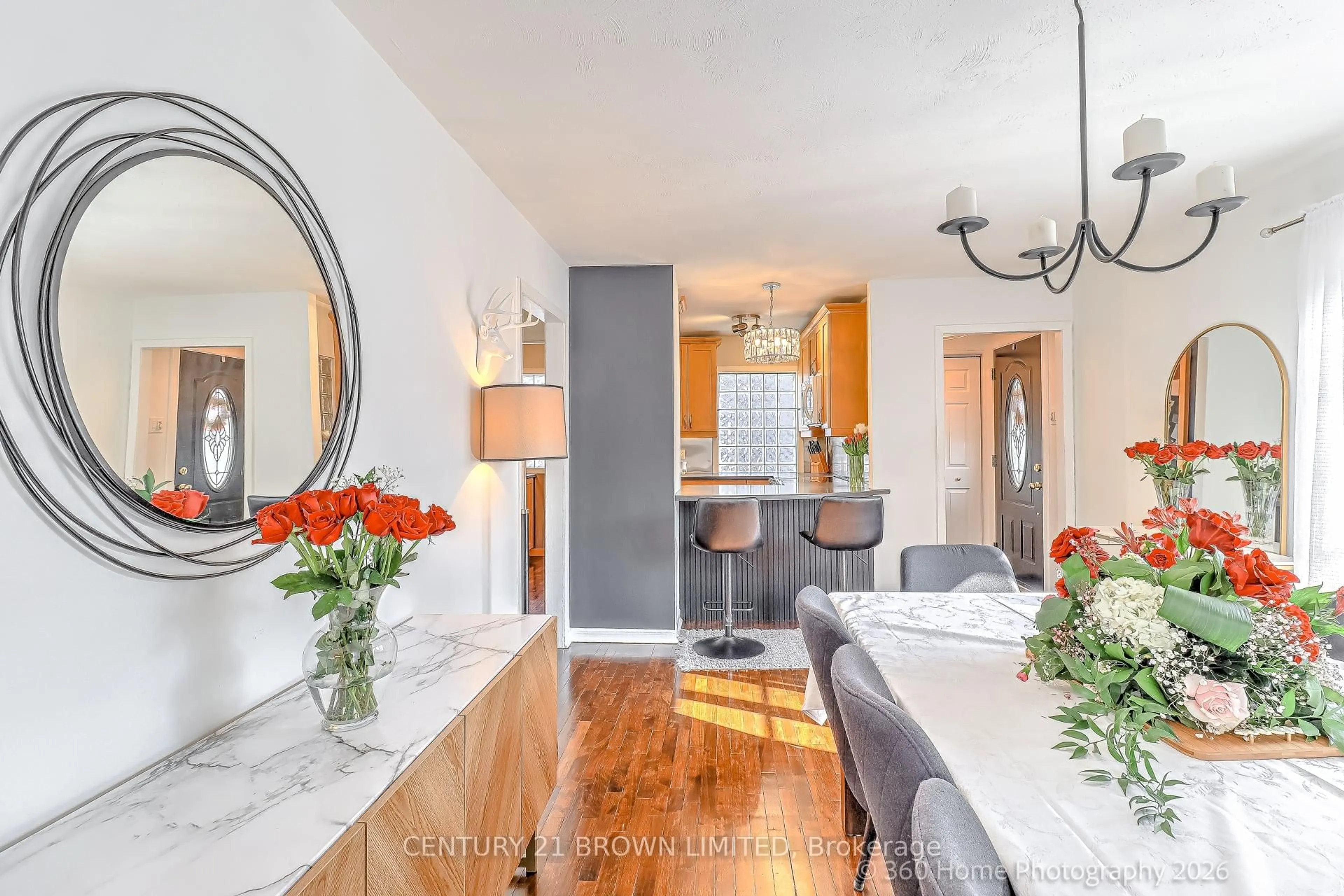 Open concept kitchen, unknown for 18 Cochrane Crt, Toronto Ontario M8Z 3Z1