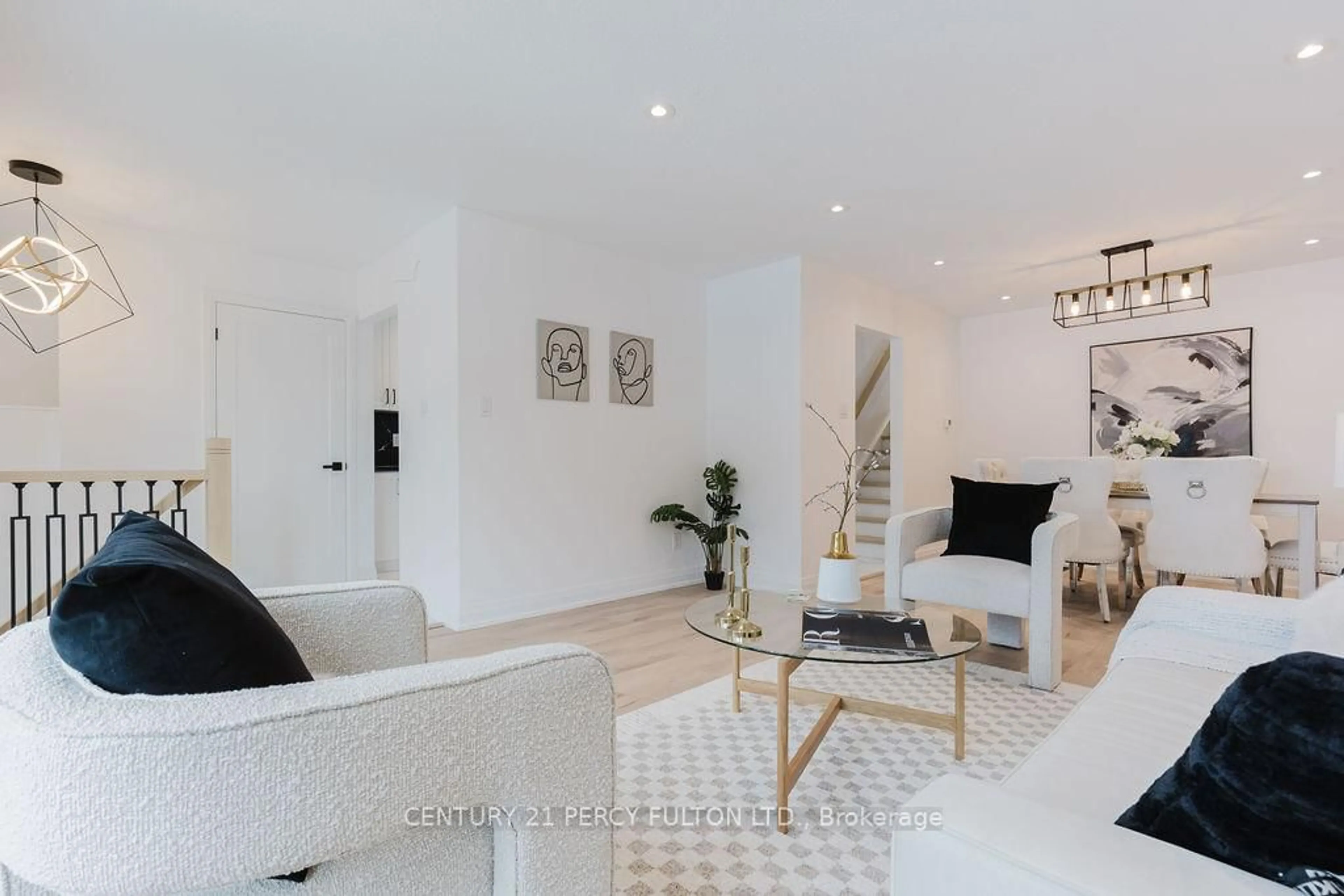 Living room with furniture, unknown for 11 Bay Crest Dr, Brampton Ontario L6Z 1H5