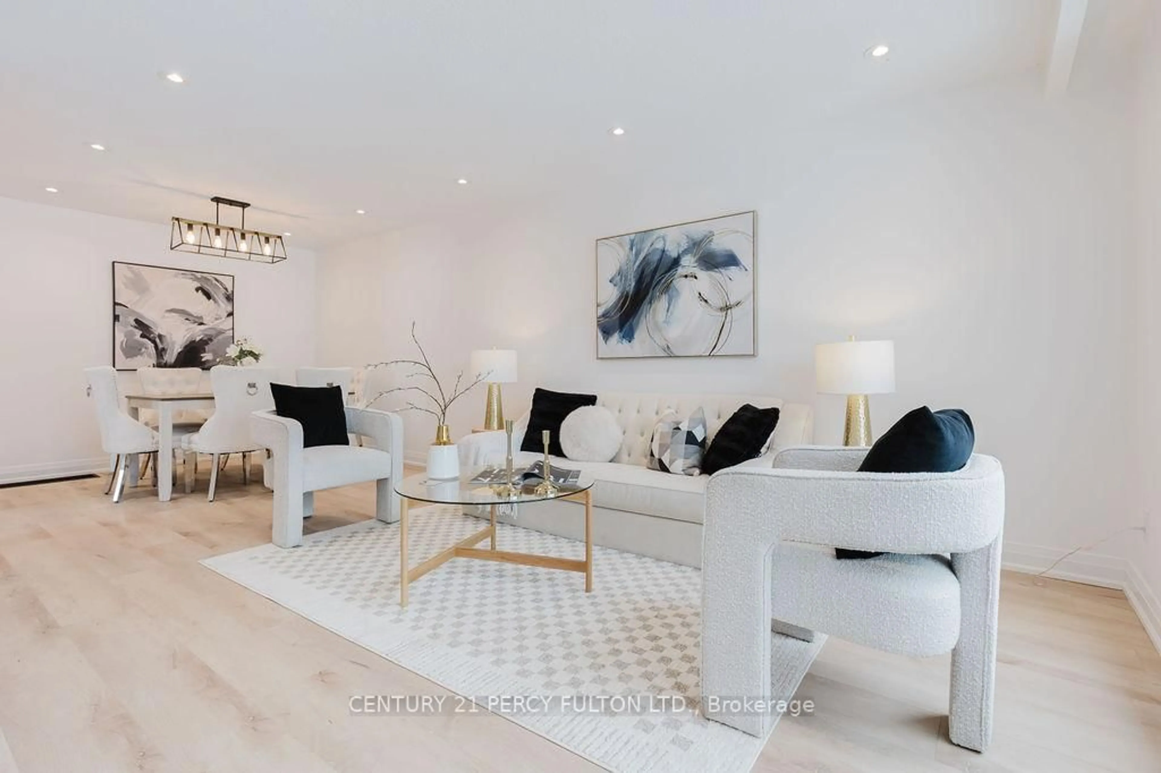 Living room with furniture, unknown for 11 Bay Crest Dr, Brampton Ontario L6Z 1H5