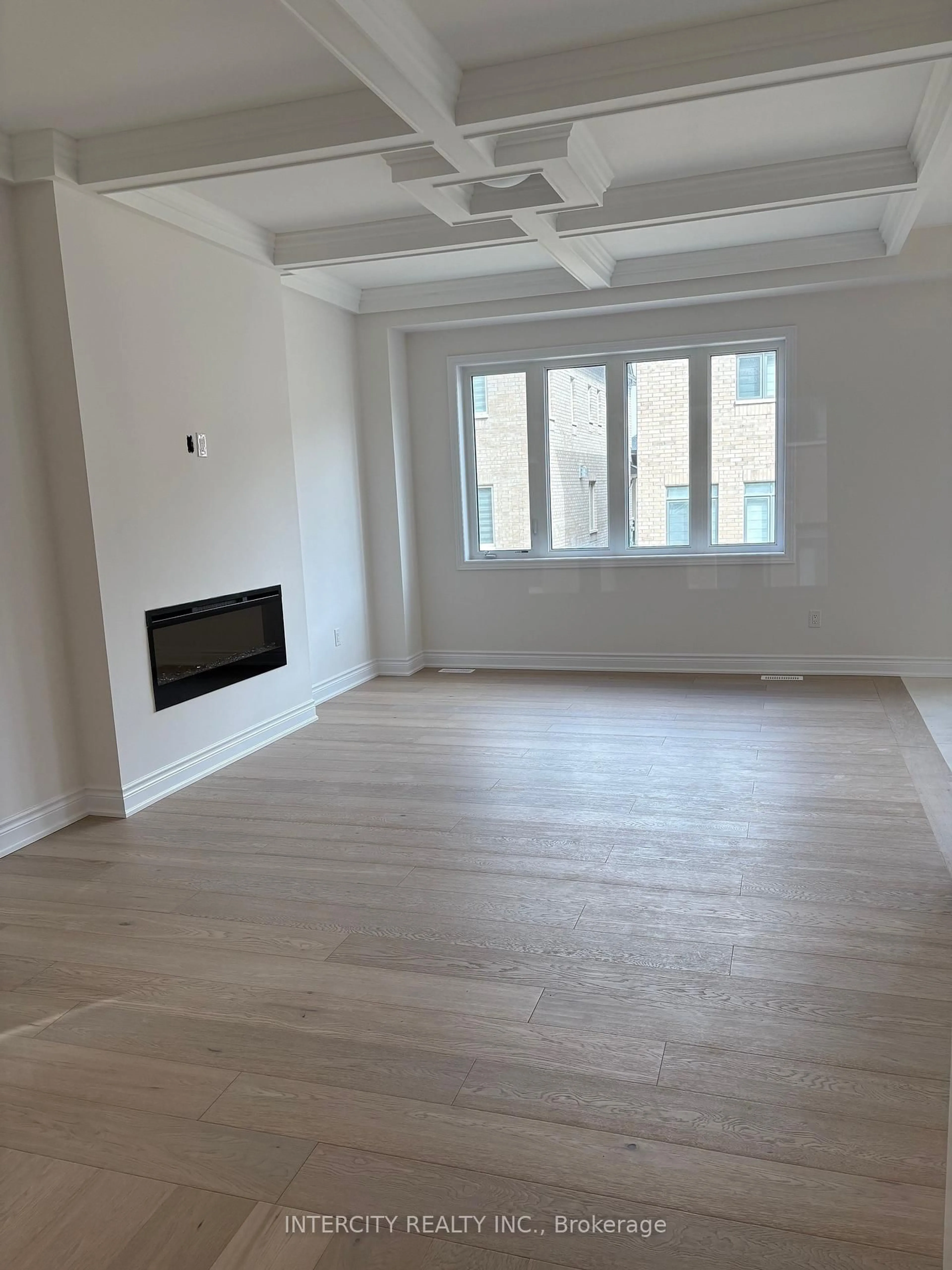 A pic of a room for 15 Keyworth Cres, Brampton Ontario L6R 4G3