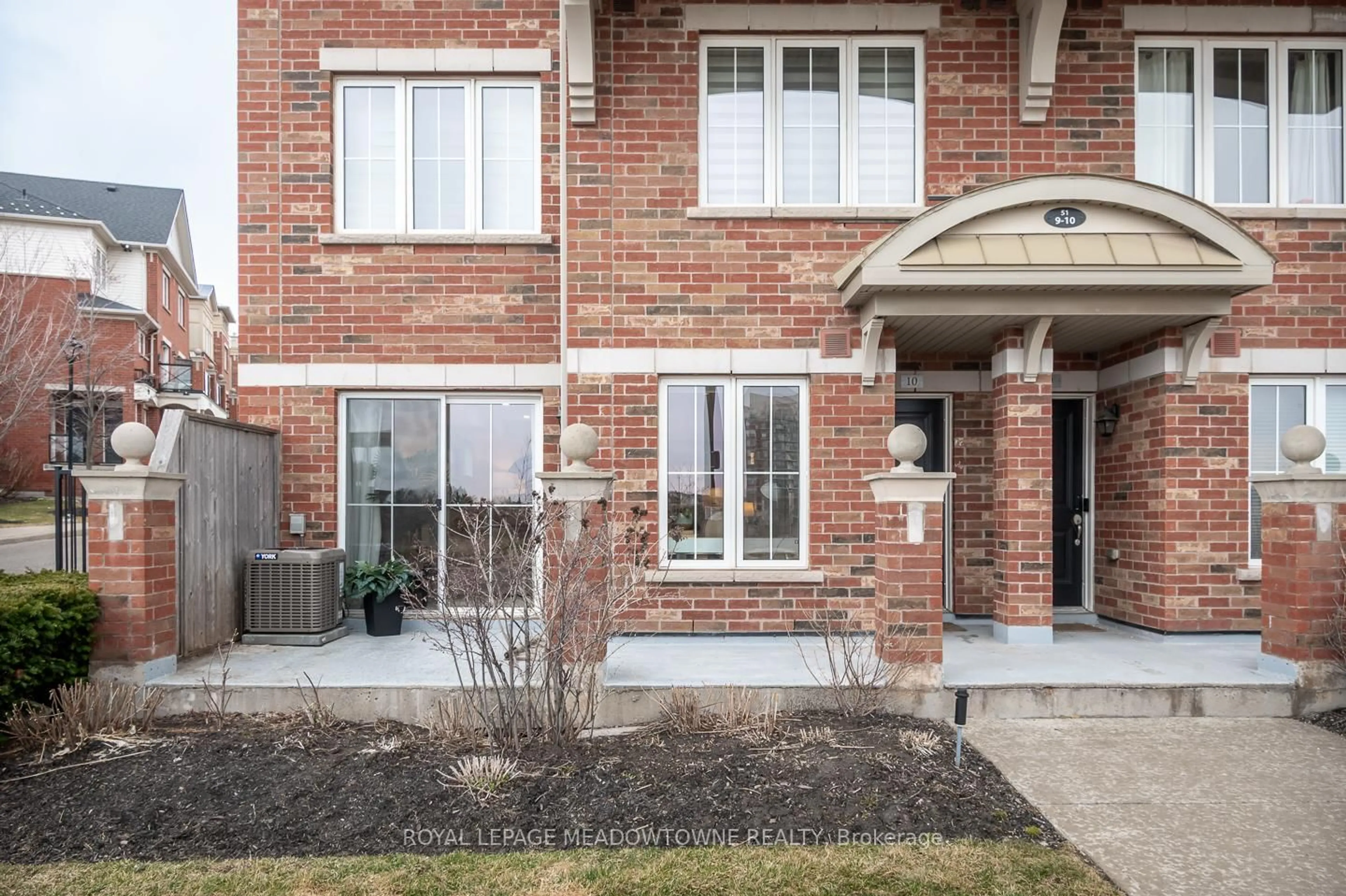 Home with brick exterior material, street for 51 Hays Blvd #10, Oakville Ontario L6H 0J1