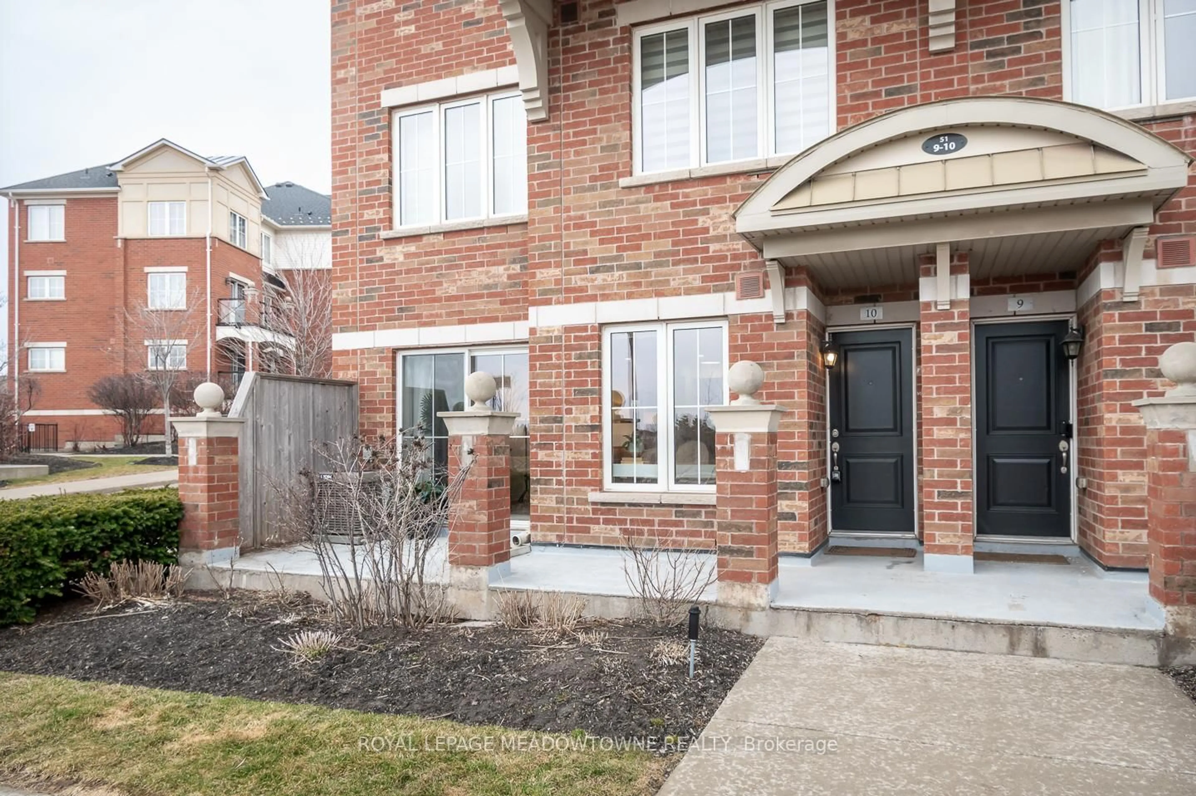 Home with brick exterior material, street for 51 Hays Blvd #10, Oakville Ontario L6H 0J1