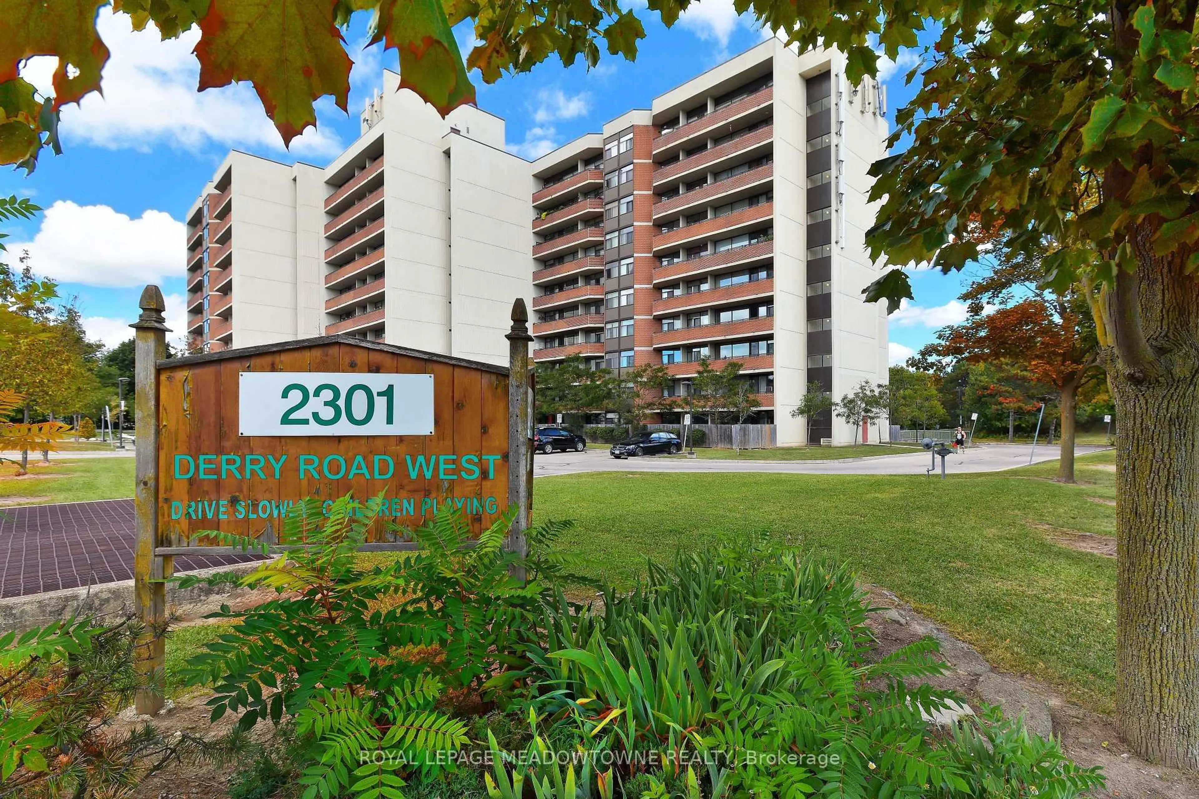Unknown for 2301 Derry Rd ##806, Mississauga Ontario L5N 2R4