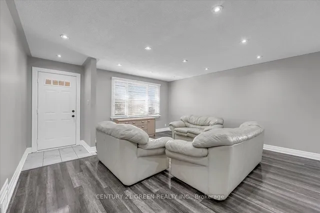 32 Beech St, Brampton 4
