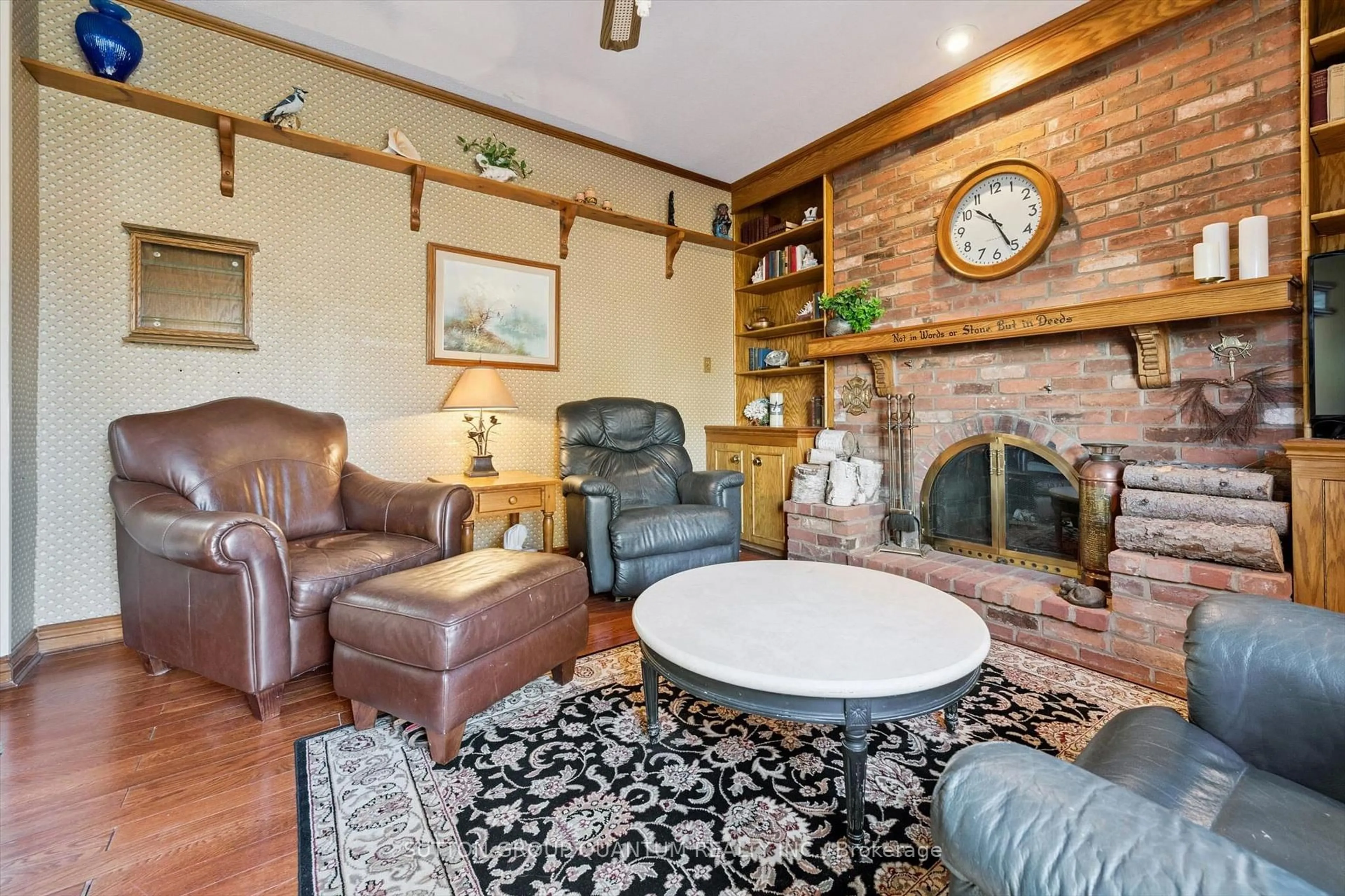 Living room with furniture, ceramic/tile floor for 2486 Oak Row Cres, Mississauga Ontario L5L 1P4