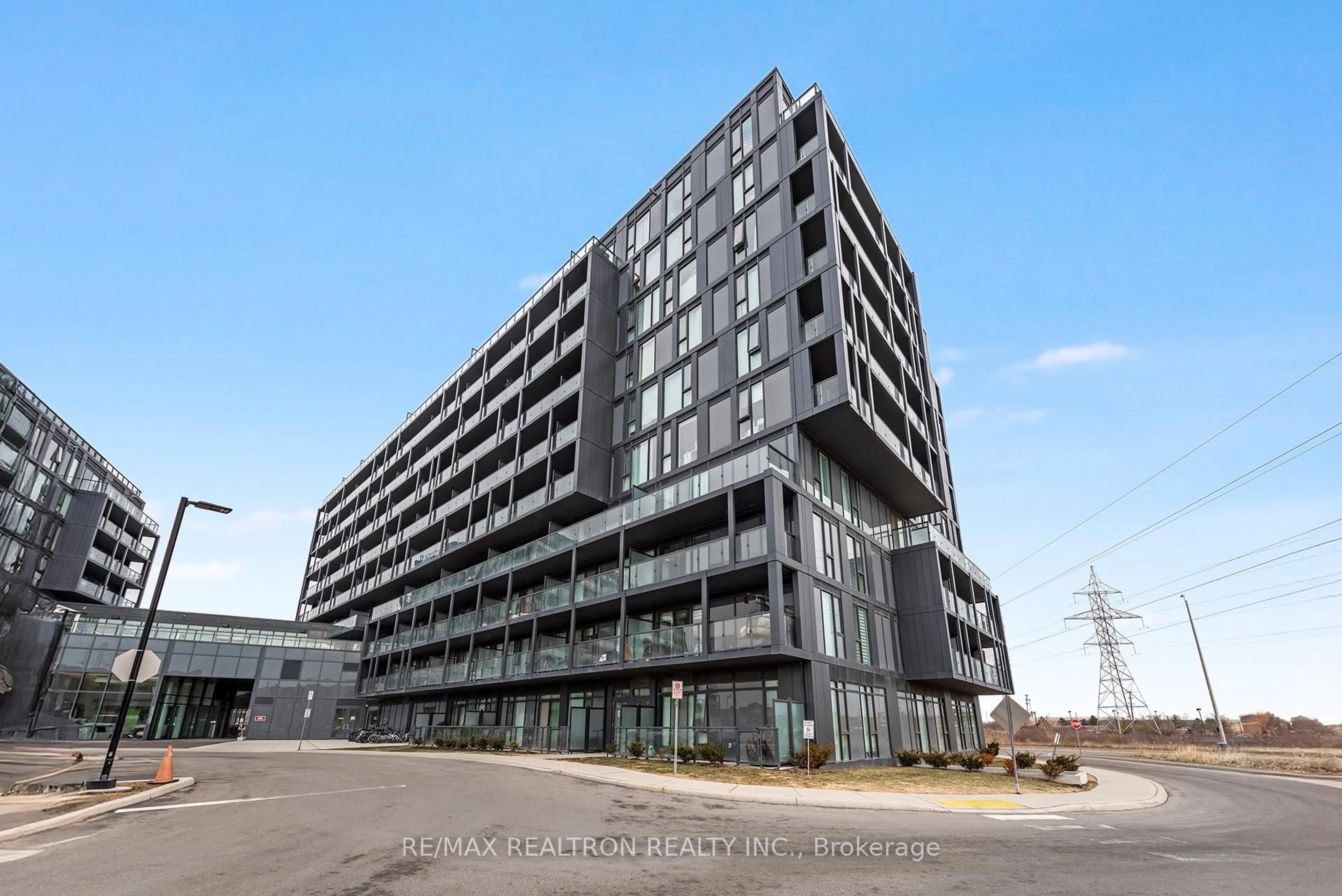 Unknown for 3200 Dakota Common #B701, Burlington Ontario L7M 2A7