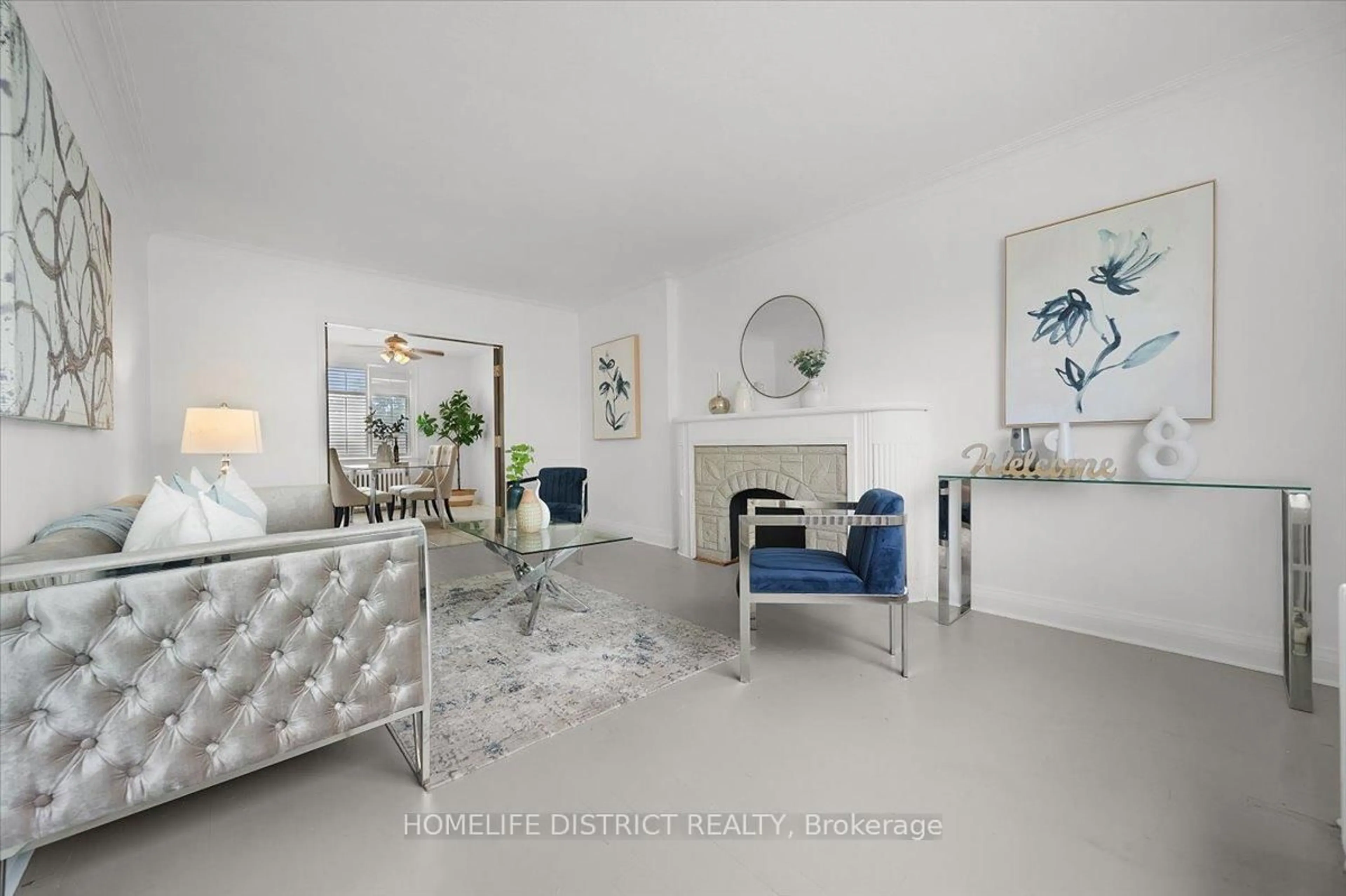 Living room with furniture, unknown for 2055 Eglinton Ave, Toronto Ontario M6E 2K4