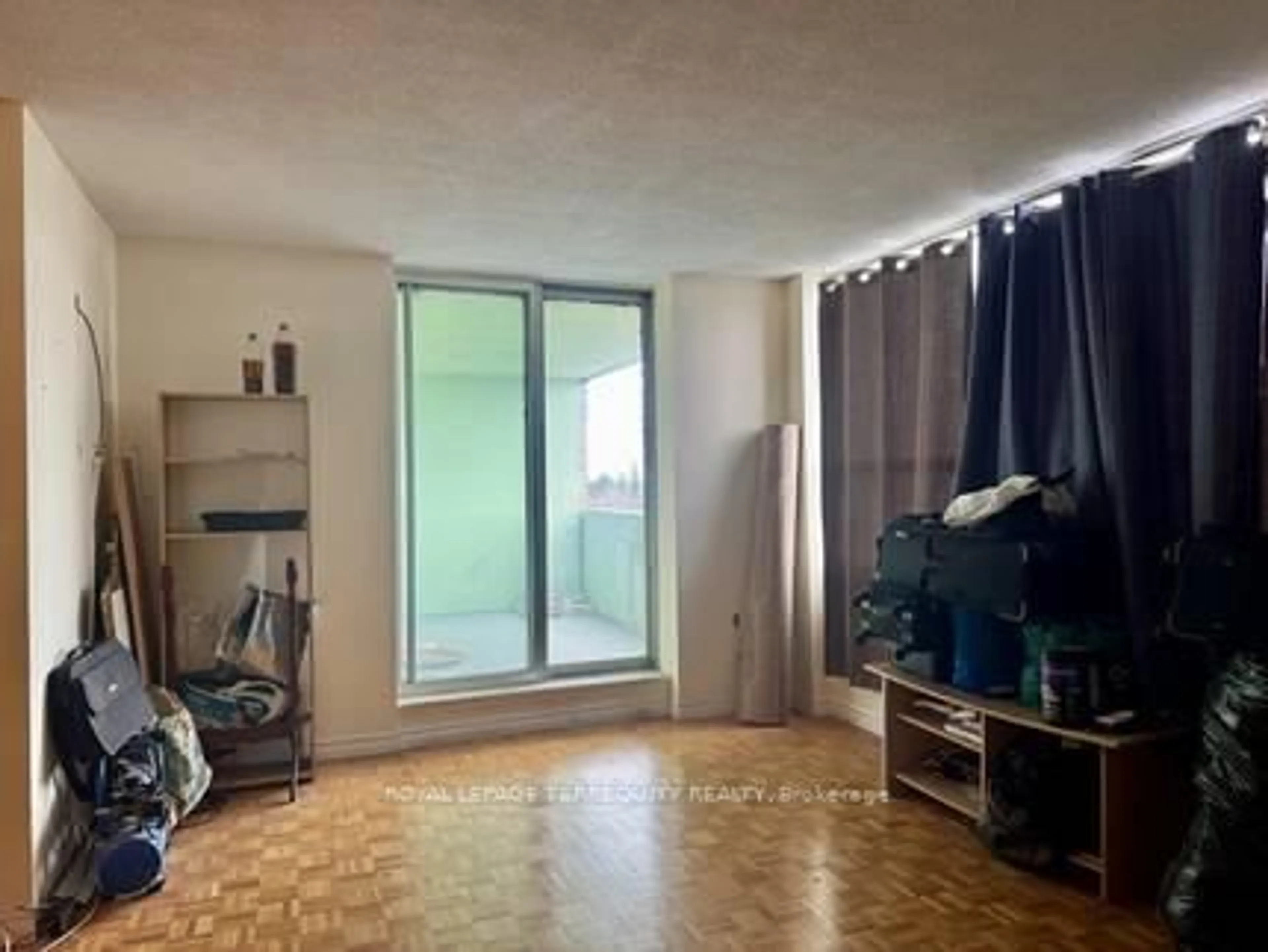 A pic of a room for 40 Panorama Crt #605, Toronto Ontario M9V 4M1