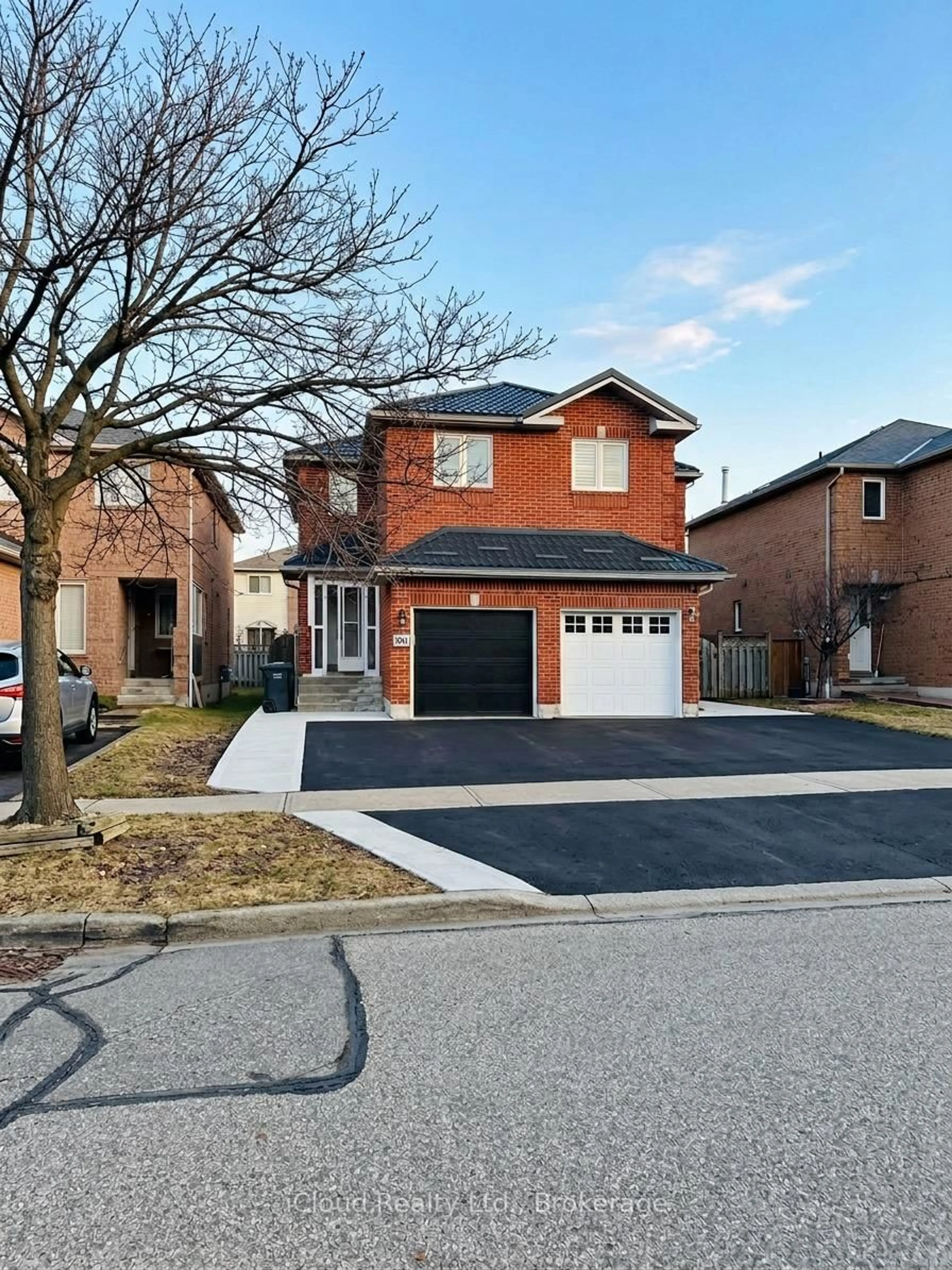 Home with brick exterior material, street for 5641 Cortina Cres, Mississauga Ontario L4Z 3R4