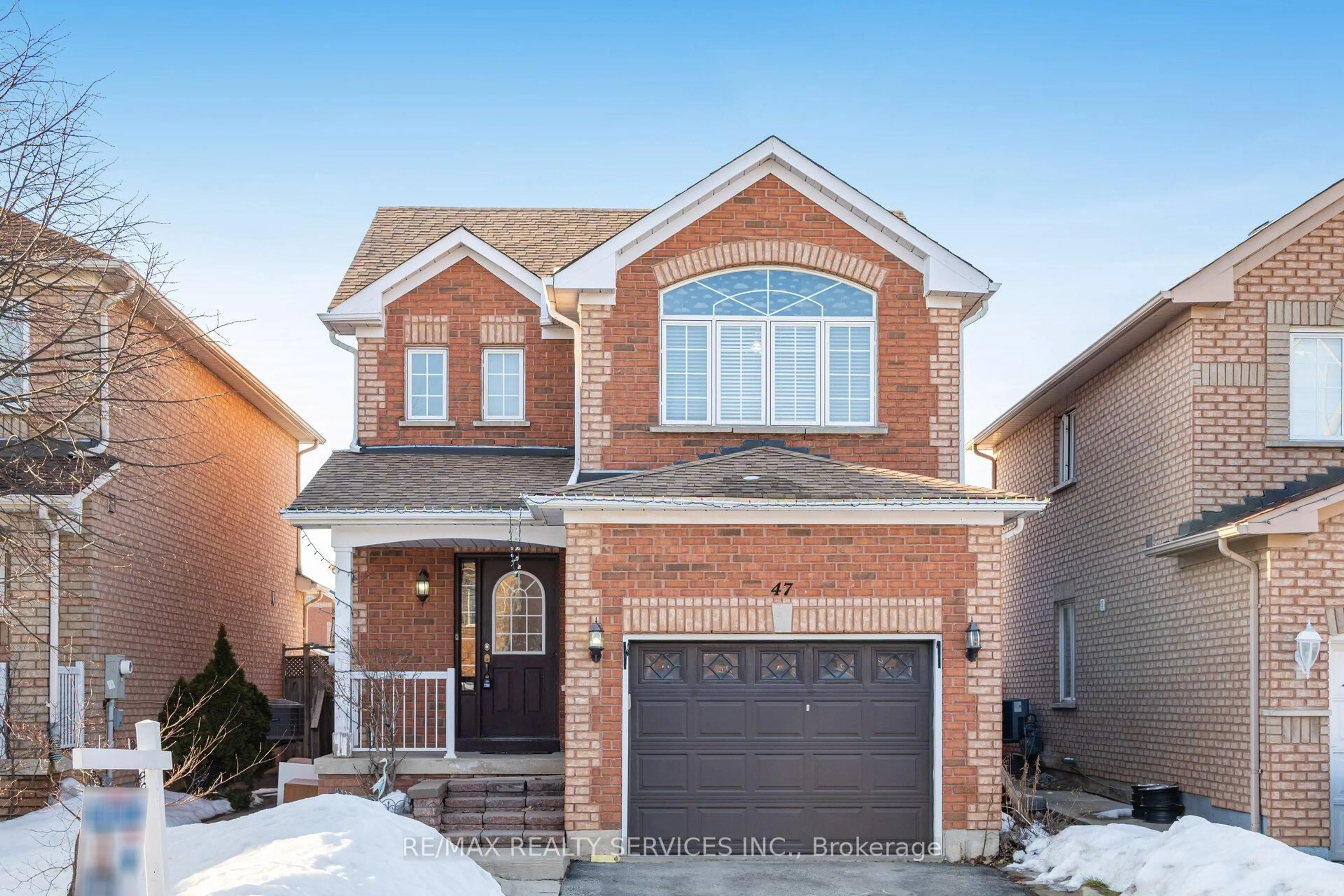 Home with brick exterior material, street for 47 Twin Pines Cres, Brampton Ontario L7A 1M8