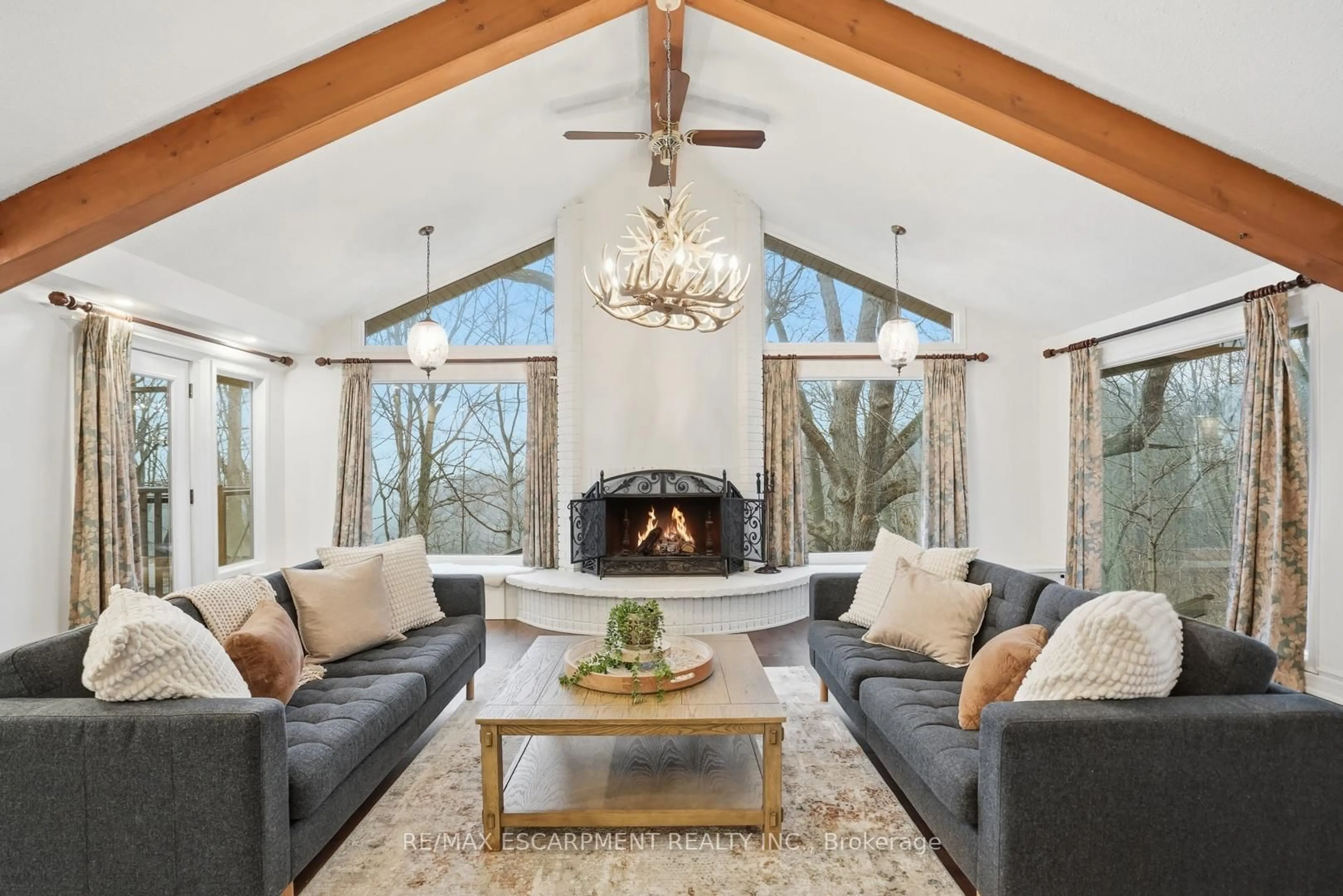 Living room with furniture, unknown for 1987 Snake Rd, Burlington Ontario L7P 4Y1