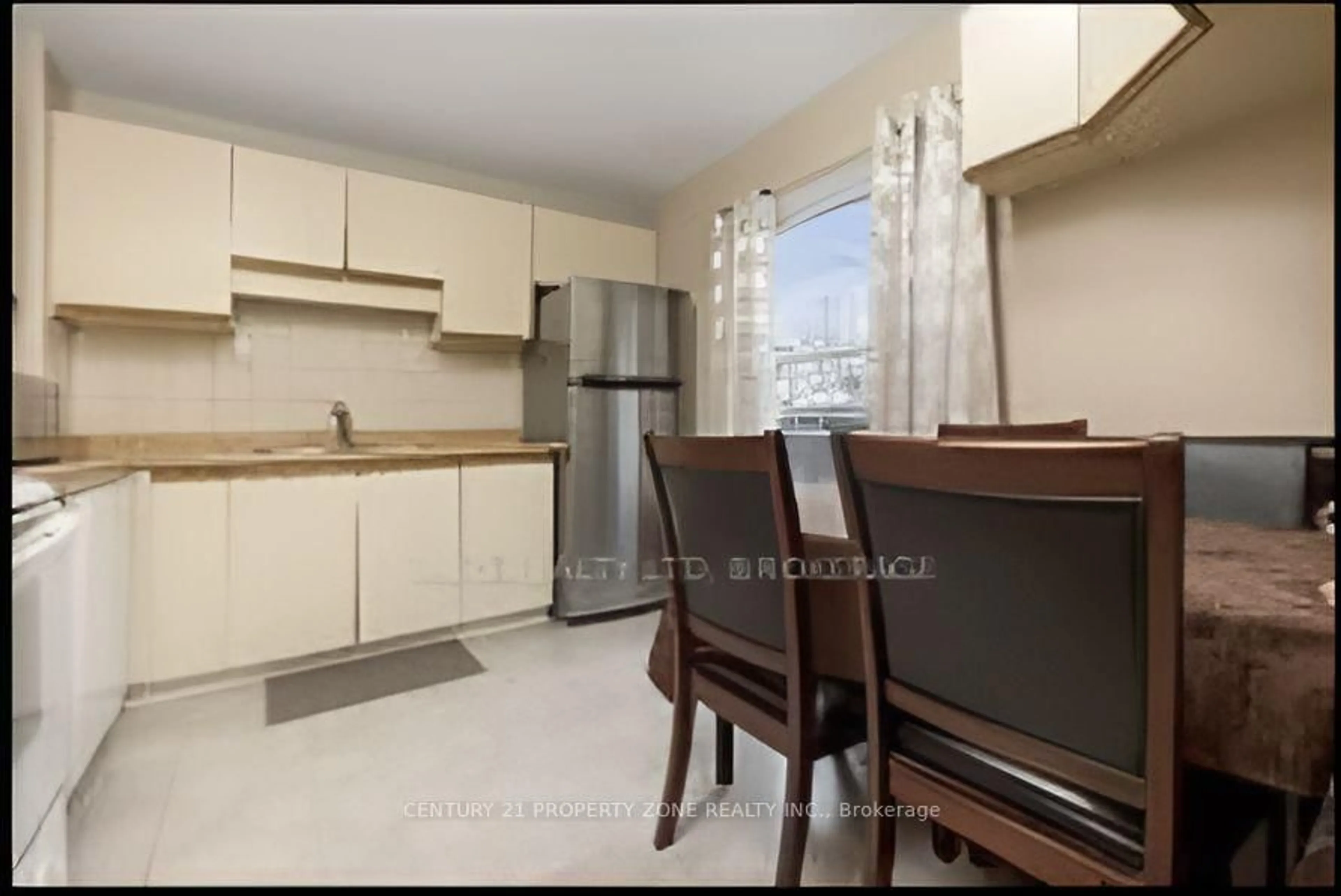 Standard kitchen, unknown for 1020 Central Park Dr #41, Brampton Ontario L6S 3L6
