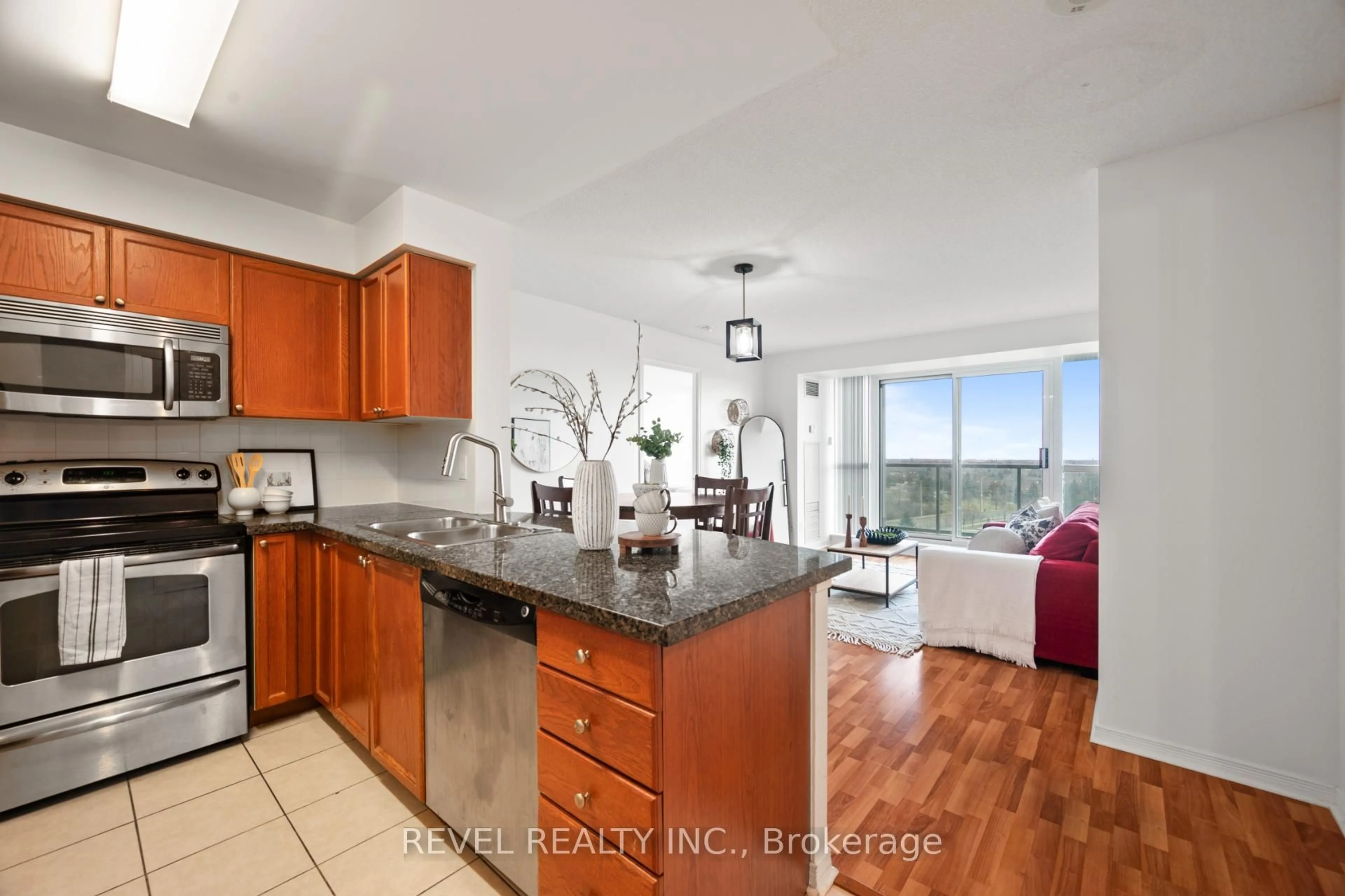 Open concept kitchen, unknown for 4850 Glen Erin Dr #1005, Mississauga Ontario L5M 7S1