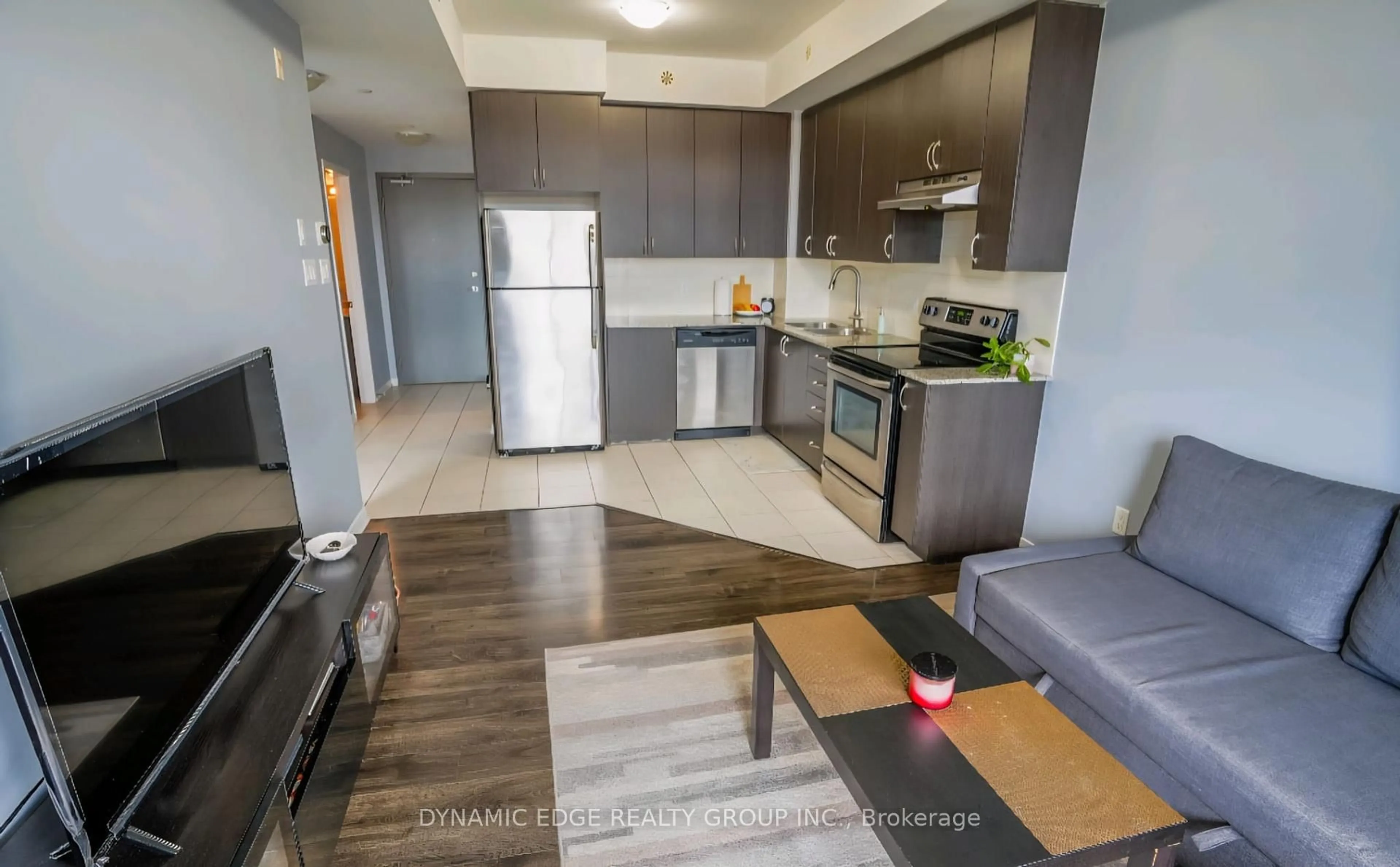 Open concept kitchen, unknown for 54 Sky Harbour Dr #306, Brampton Ontario L6Y 6B9