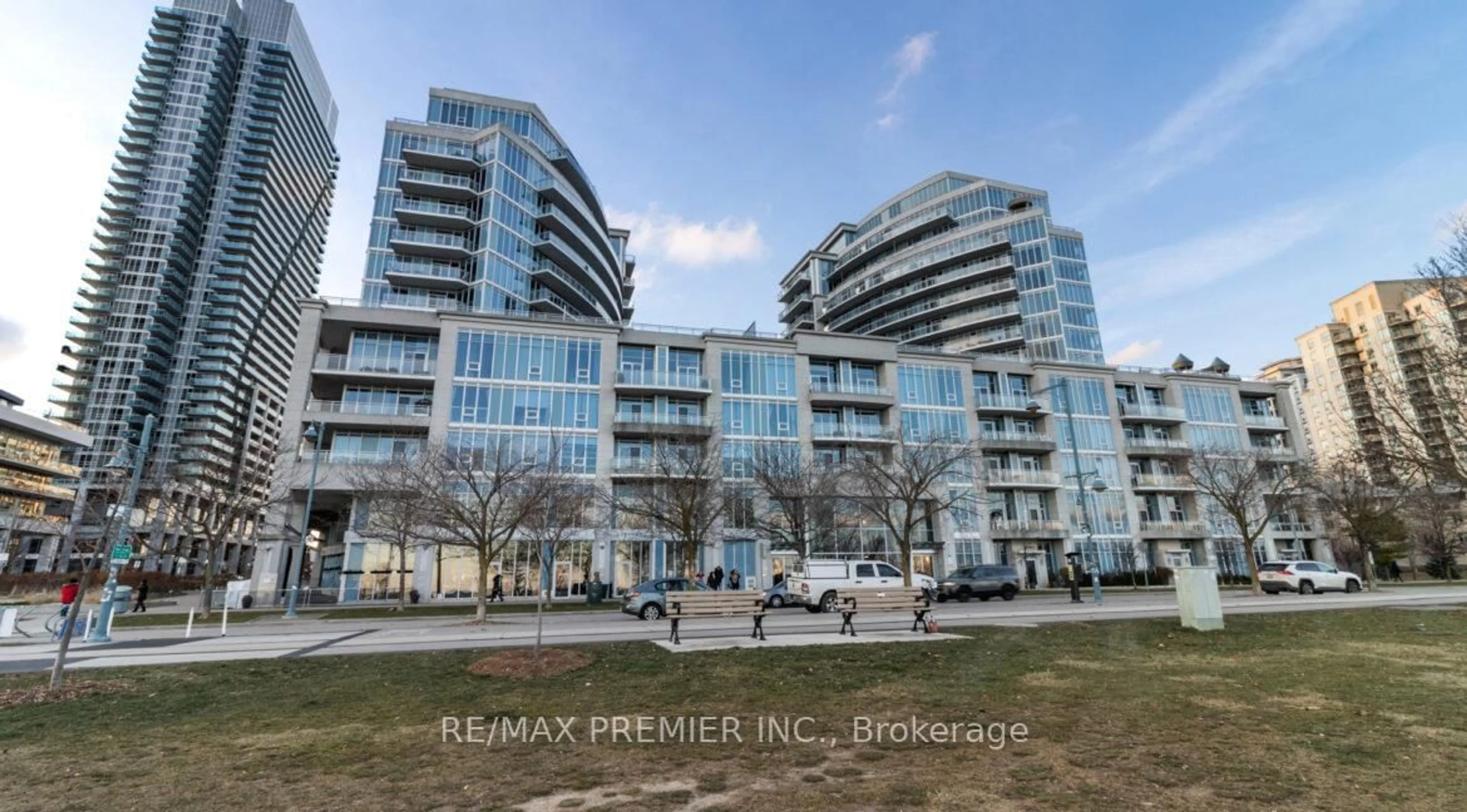 Blurry image for 58 Marine Parade Dr #229, Toronto Ontario M8V 4G1