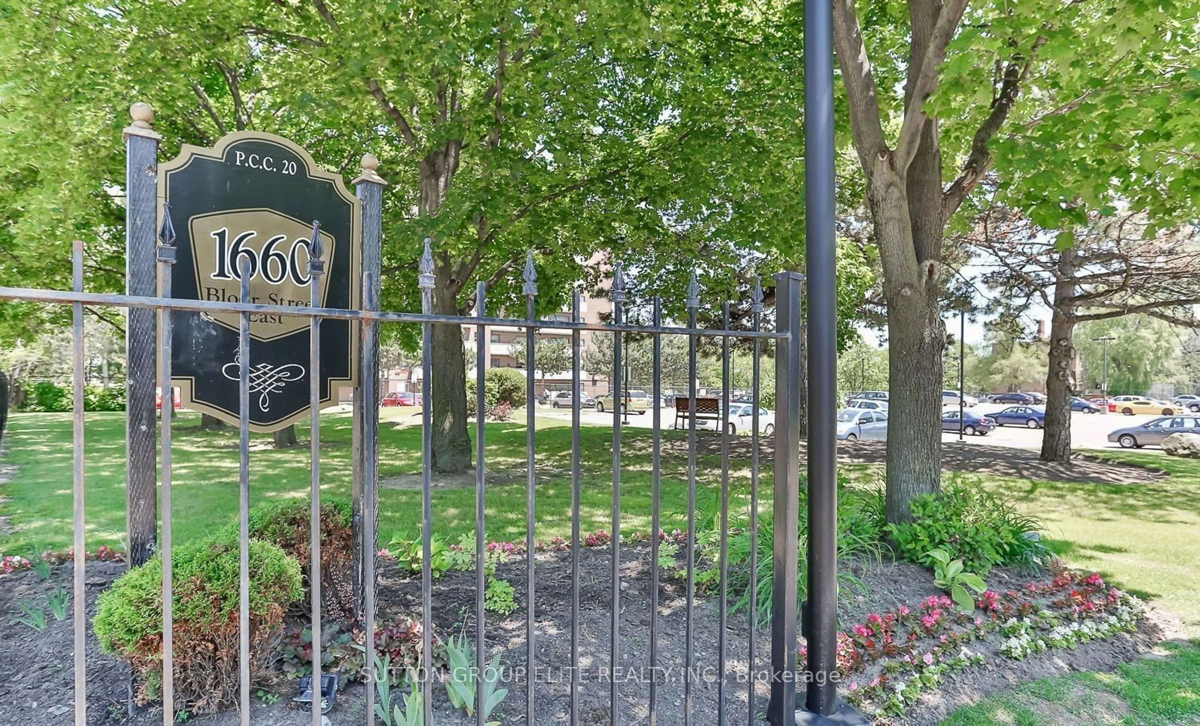 Unknown for 1660 Bloor St #502, Mississauga Ontario L4X 1R9