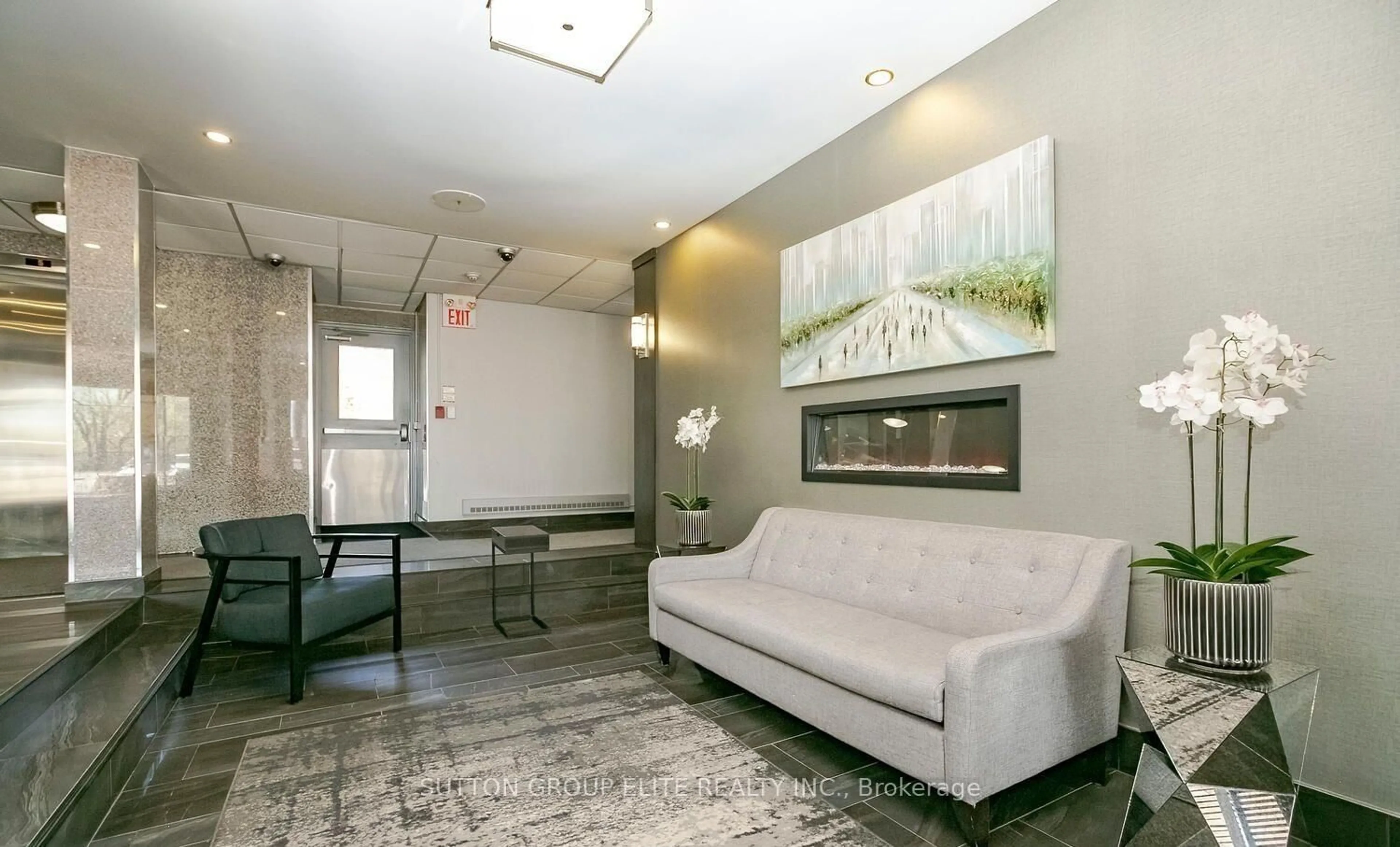 Lobby for 1660 Bloor St #502, Mississauga Ontario L4X 1R9