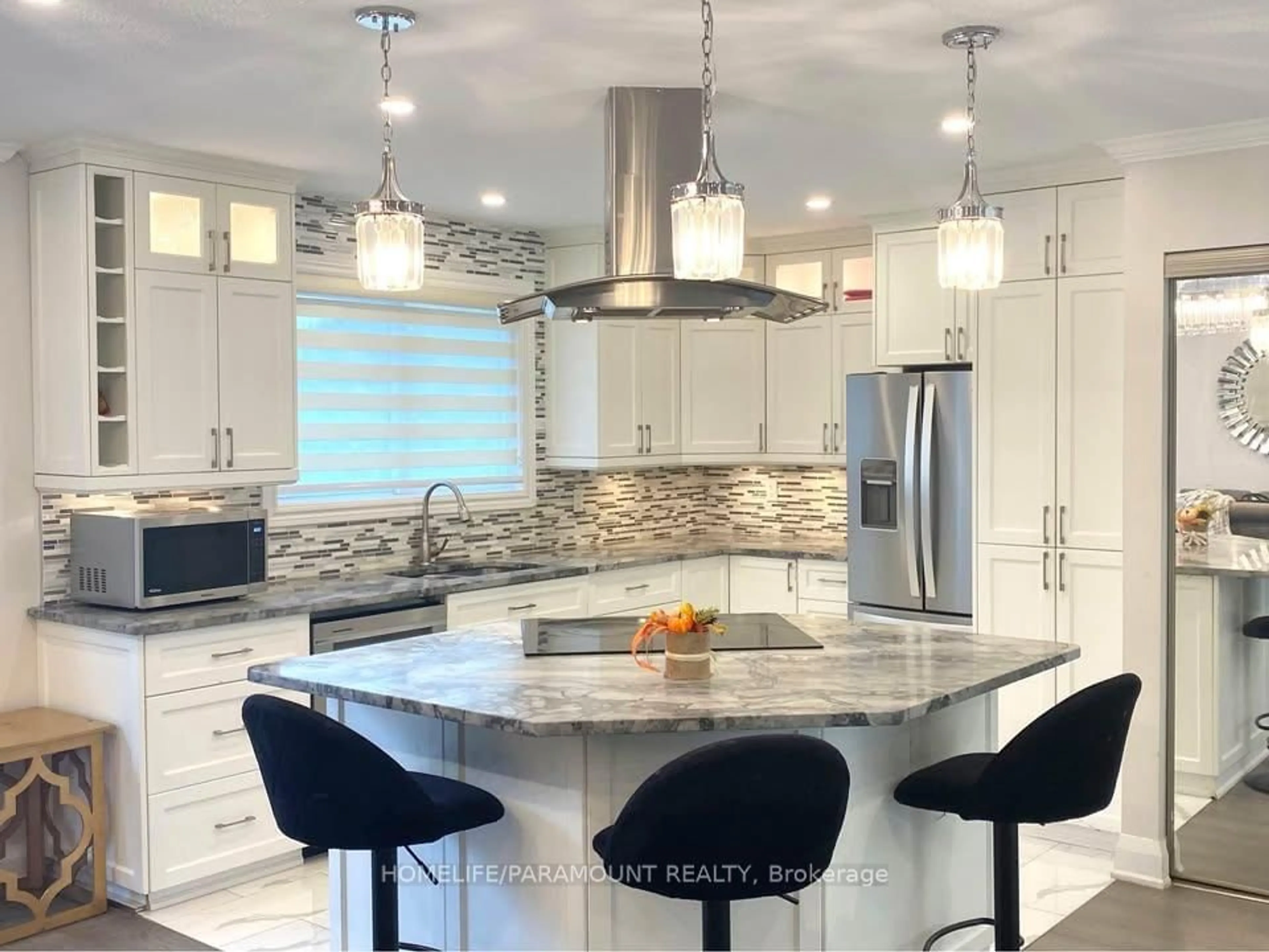 Contemporary kitchen, ceramic/tile floor for 411 Bronte Rd, Oakville Ontario L6L 5C3