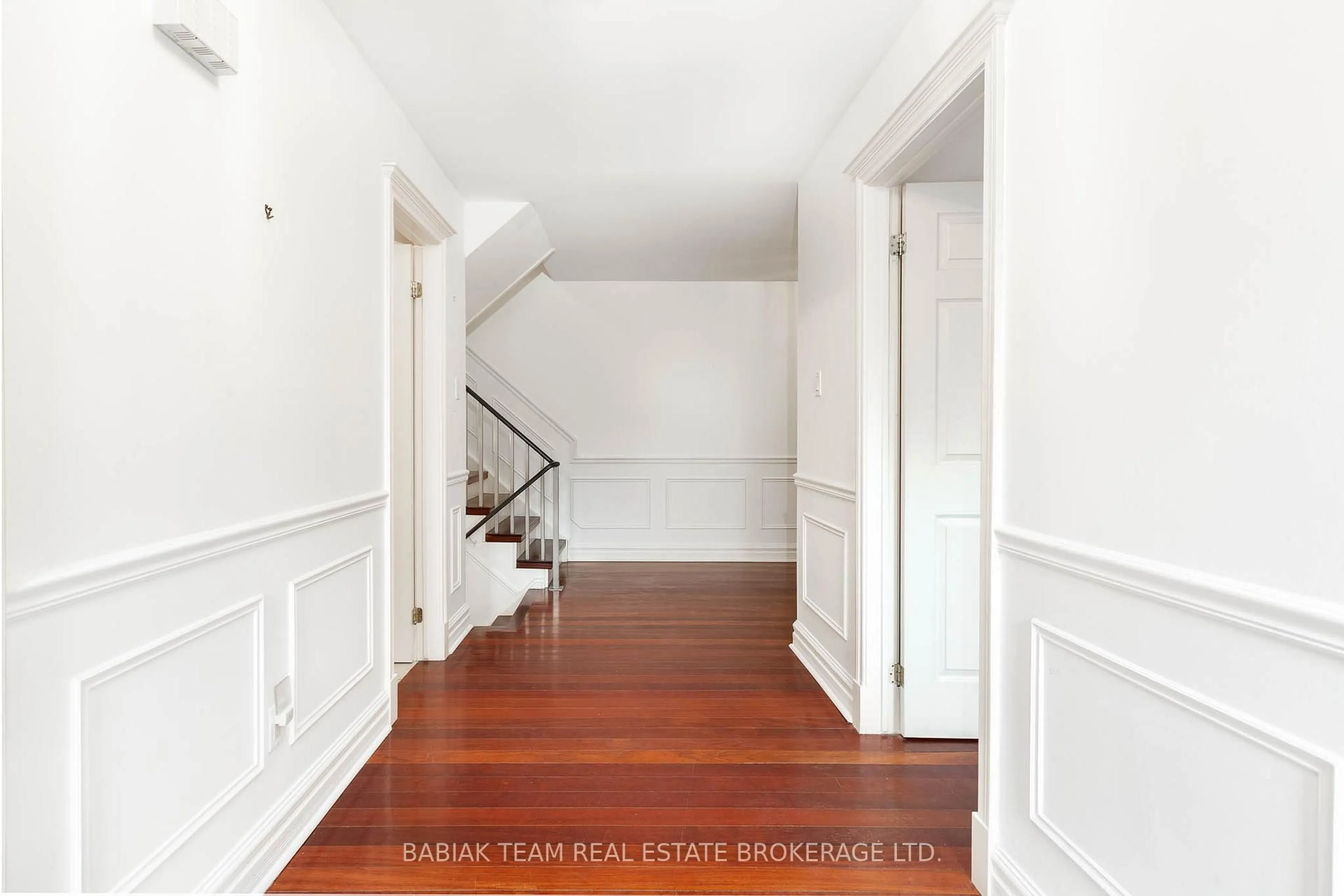 Unknown for 22 La Rose Ave #TH7, Toronto Ontario M9P 1A5