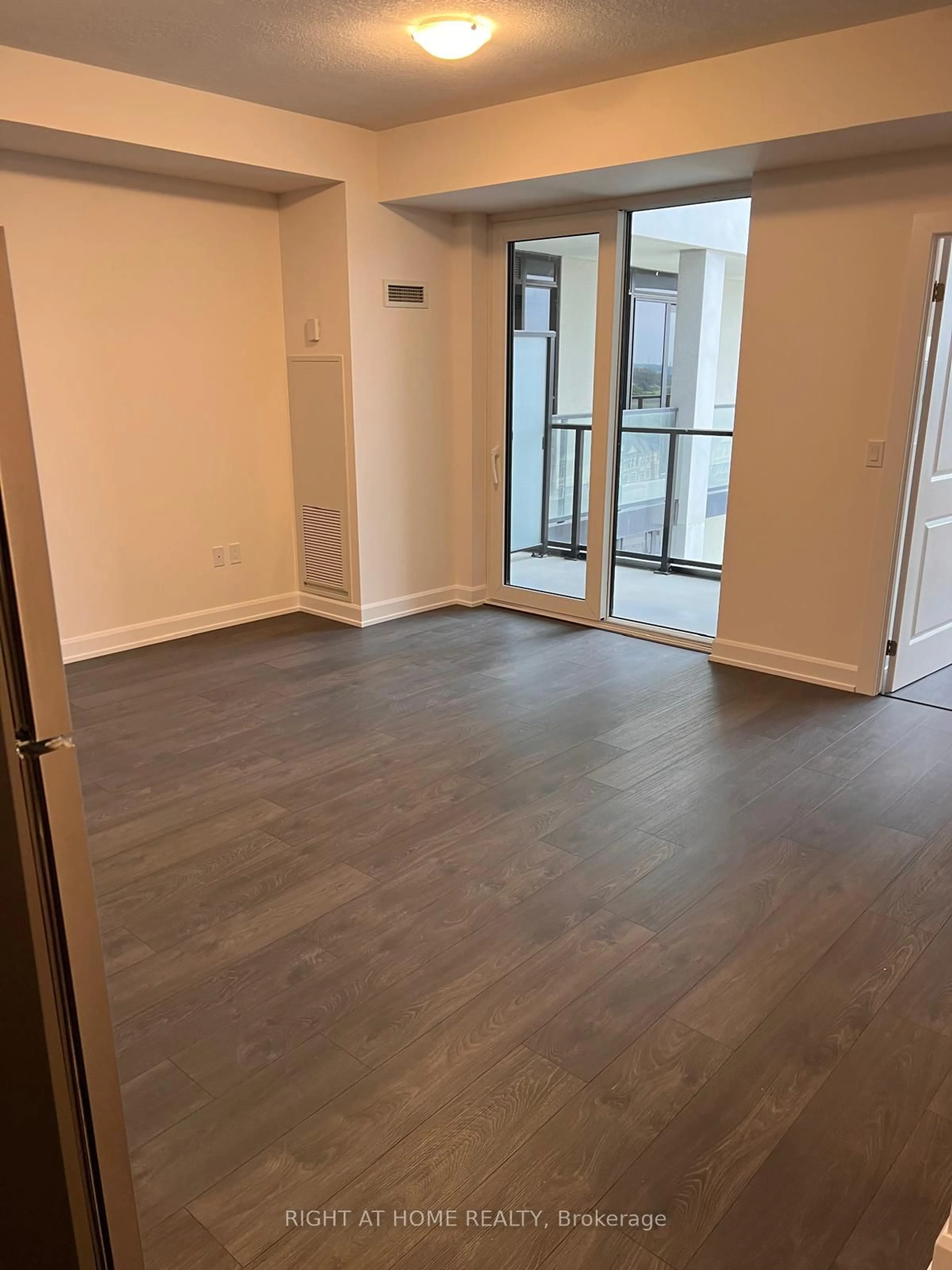 A pic of a room for 3200 William Coltson Ave #802, Oakville Ontario L6H 7W6