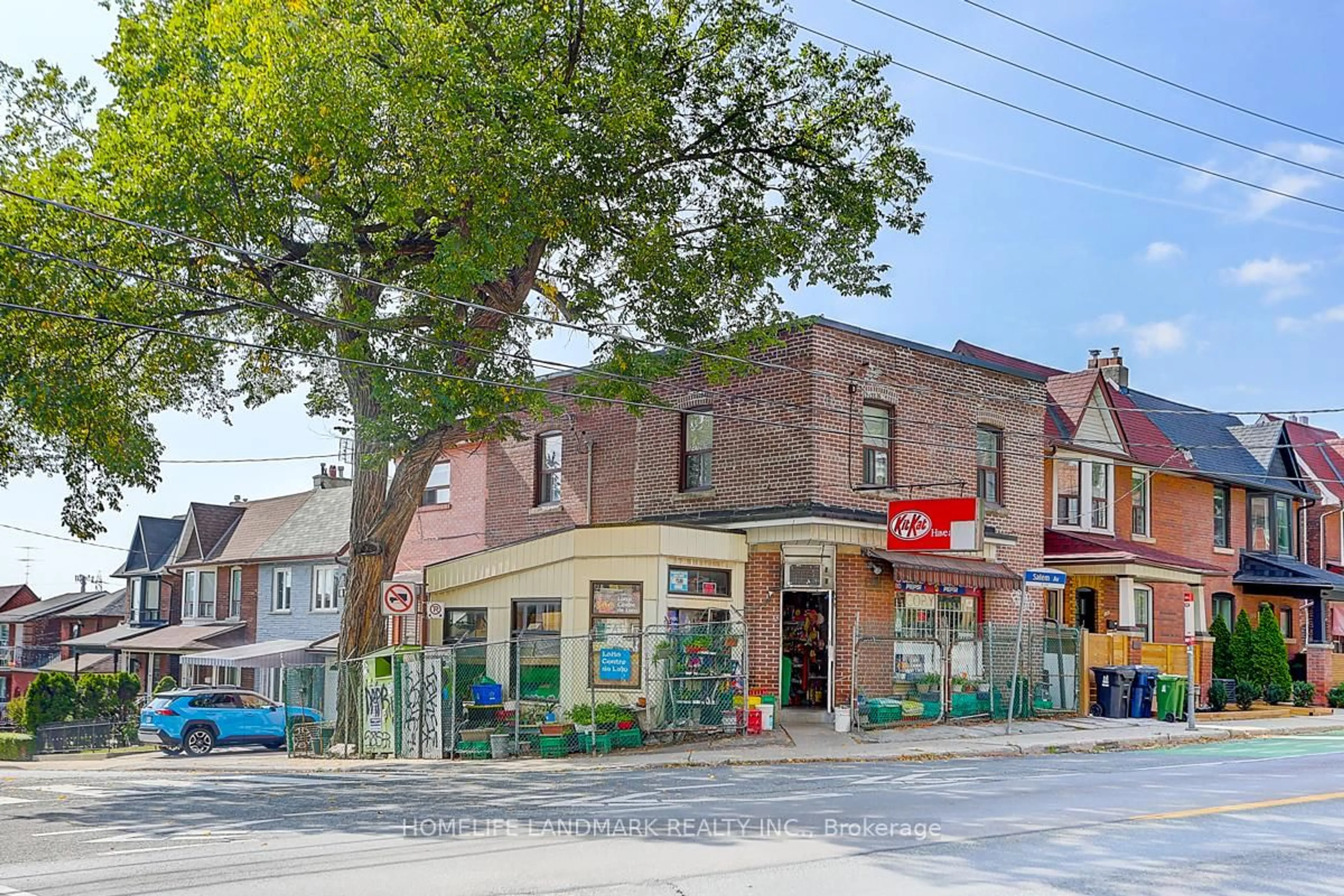 Patio, street for 1281 Davenport Rd, Toronto Ontario M6H 2H3