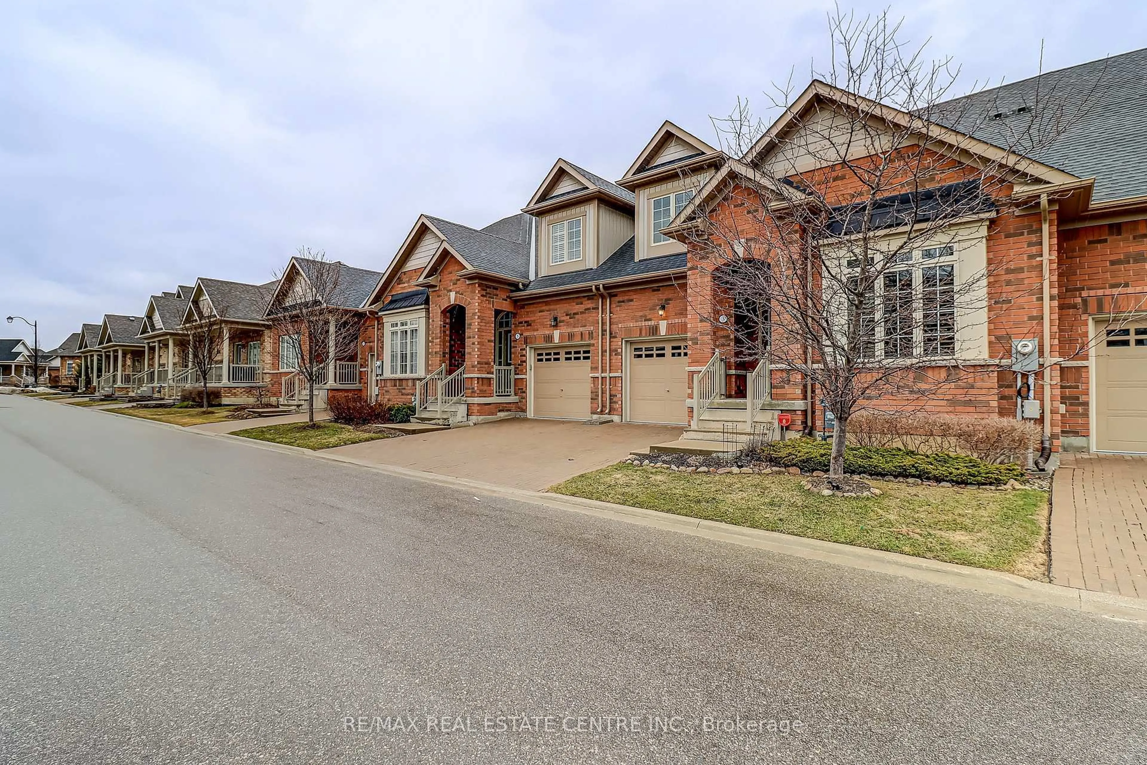 Home with brick exterior material, street for 3 Alamode Rd, Brampton Ontario L6R 3Z8