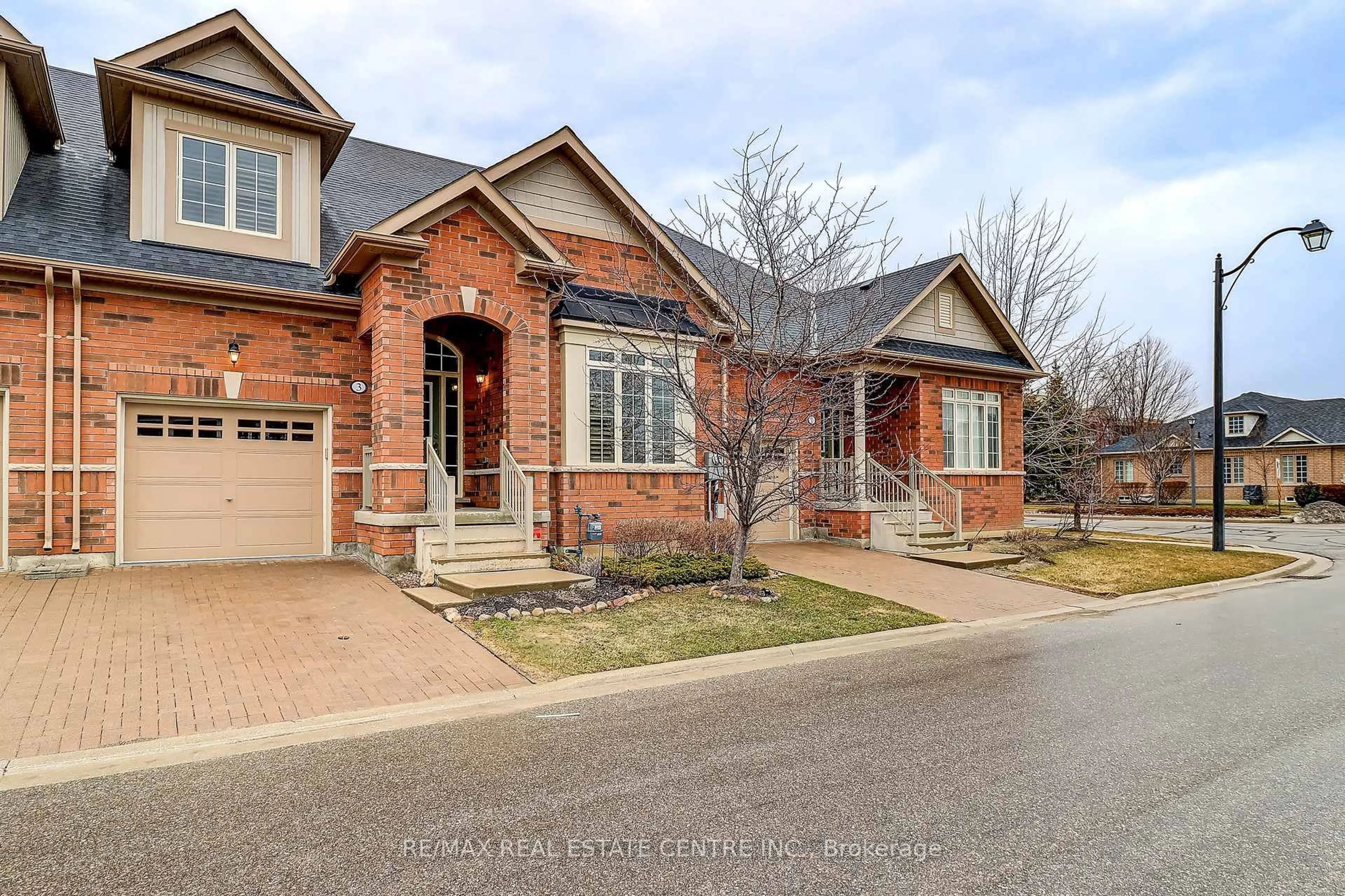 Home with brick exterior material, street for 3 Alamode Rd, Brampton Ontario L6R 3Z8