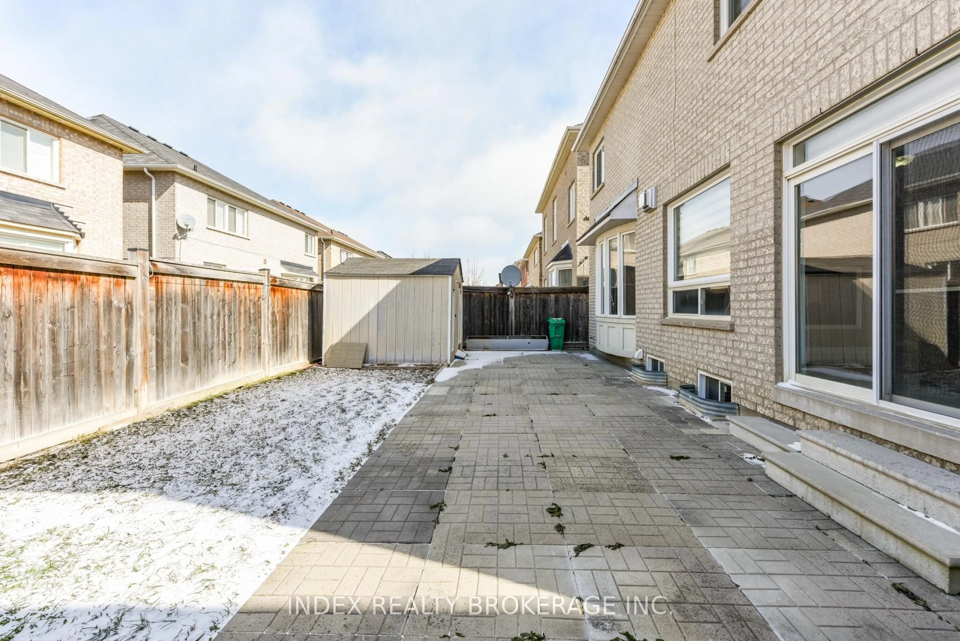 Patio, street for 428 Father Tobin Rd, Brampton Ontario L6R 0S2