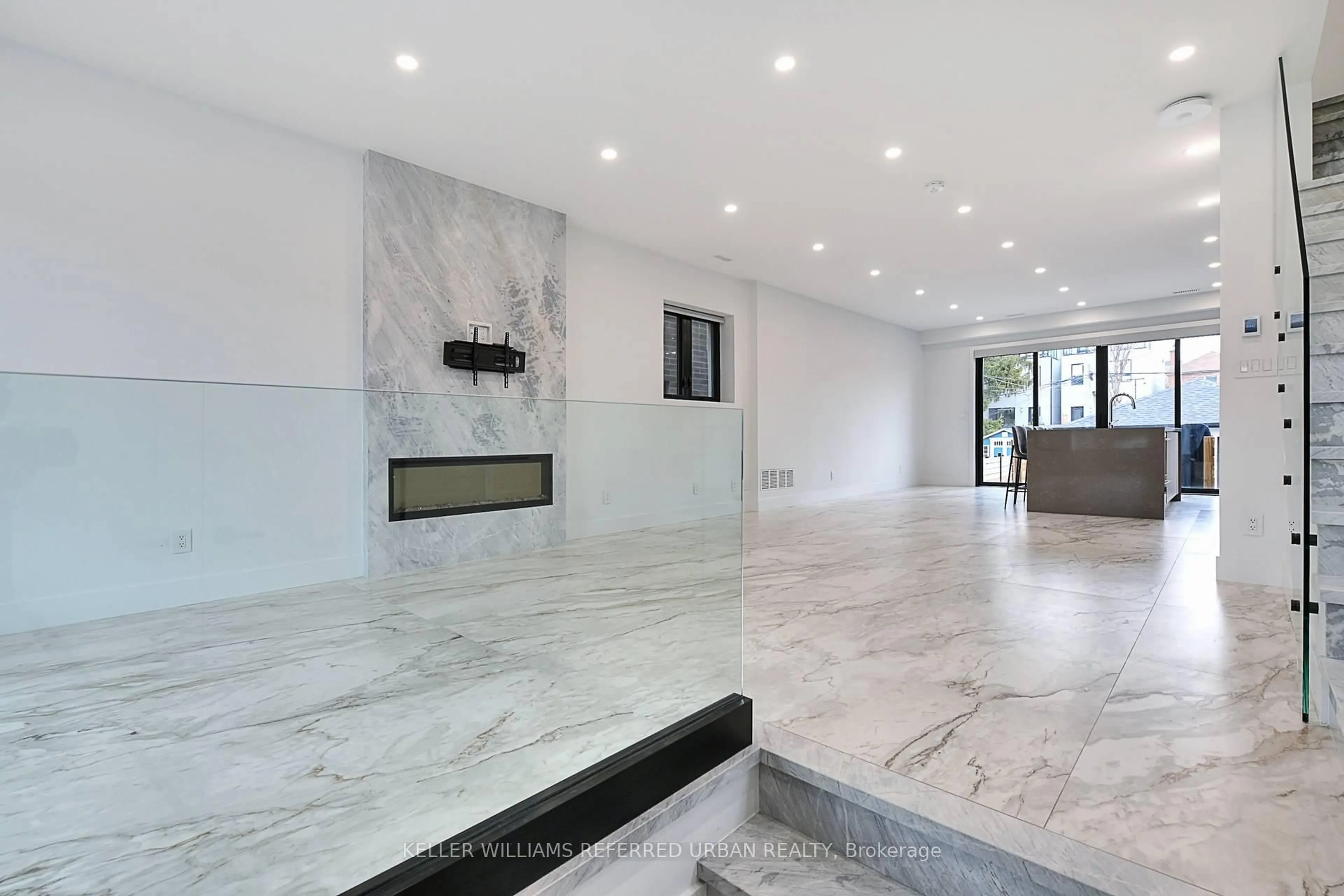 Indoor foyer for 613 Harvie Ave, Toronto Ontario M6E 4M4