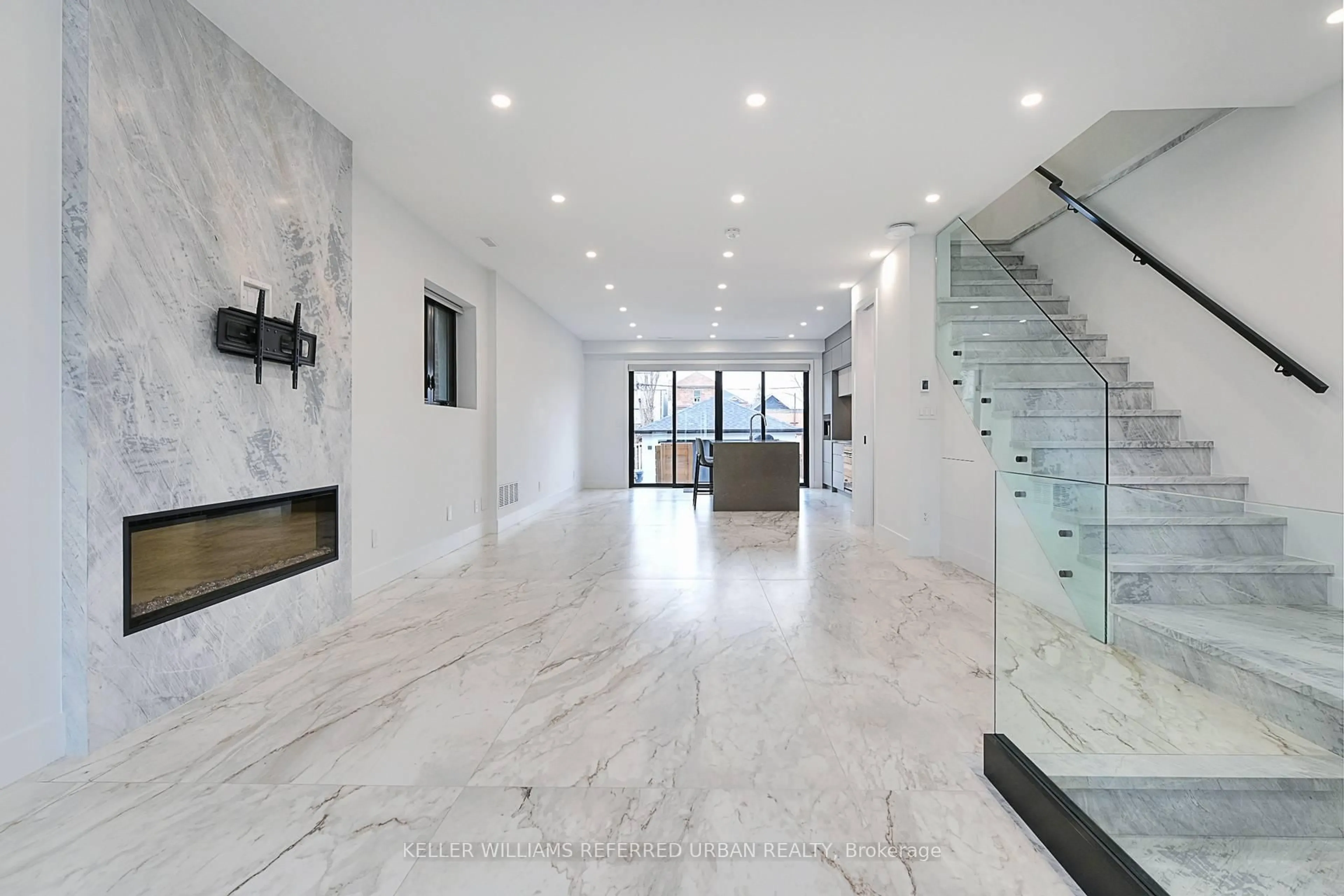 Indoor foyer for 613 Harvie Ave, Toronto Ontario M6E 4M4