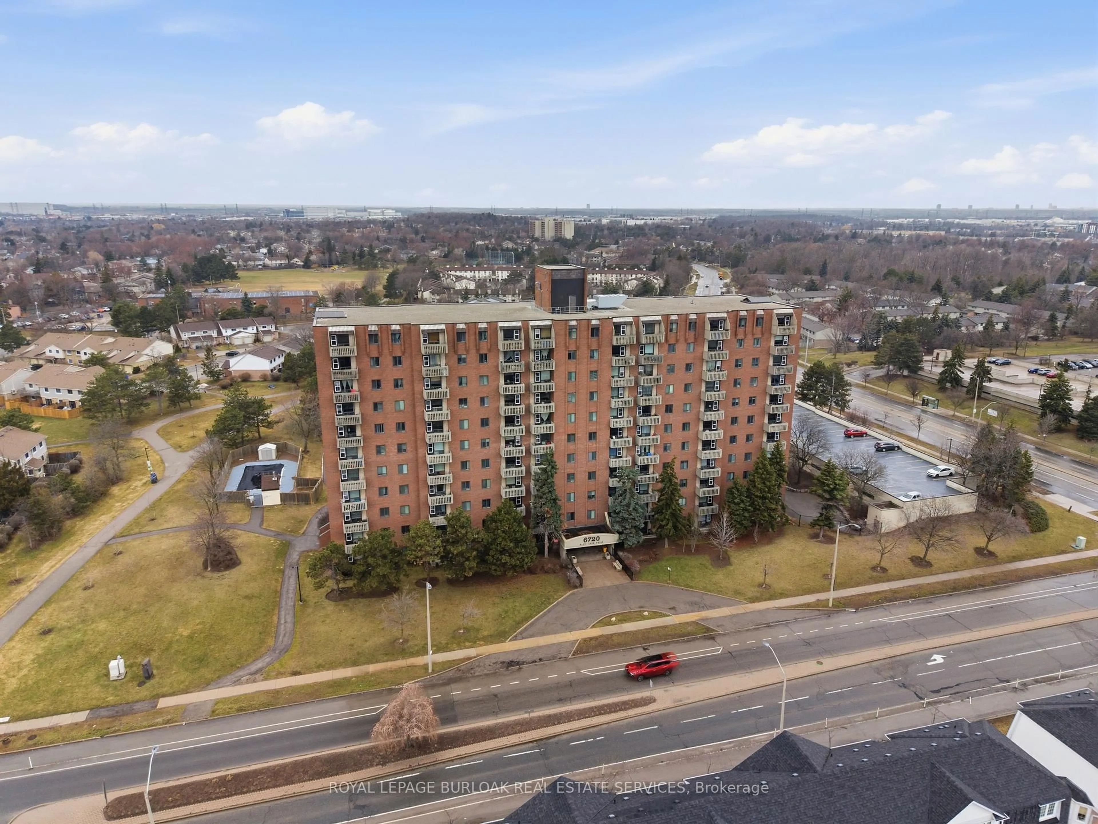 A pic from outside/outdoor area/front of a property/back of a property/a pic from drone, city buildings view from balcony for 6720 Glen Erin Dr #312, Mississauga Ontario L5N 3K8